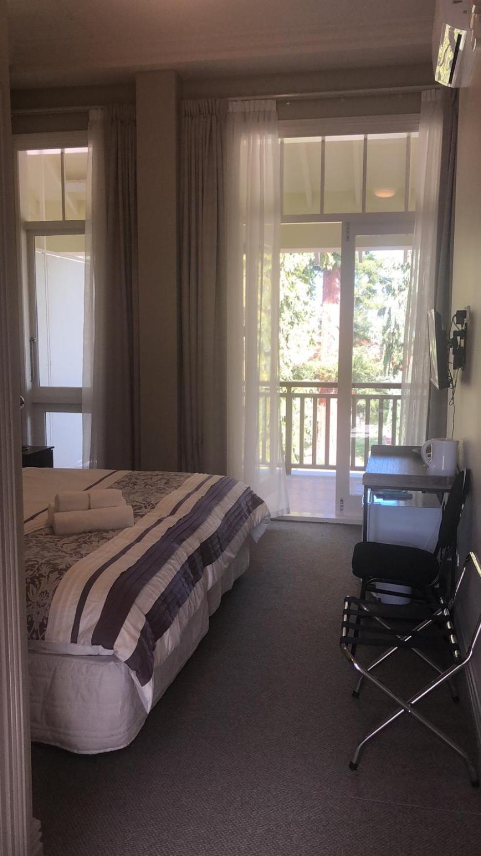 King Room with Balcony - Photo 1