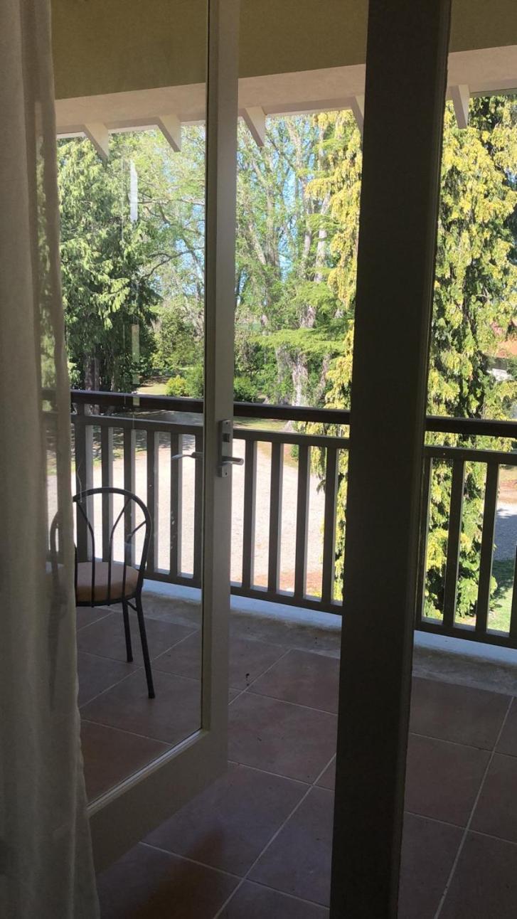 King Room with Balcony - Photo 2