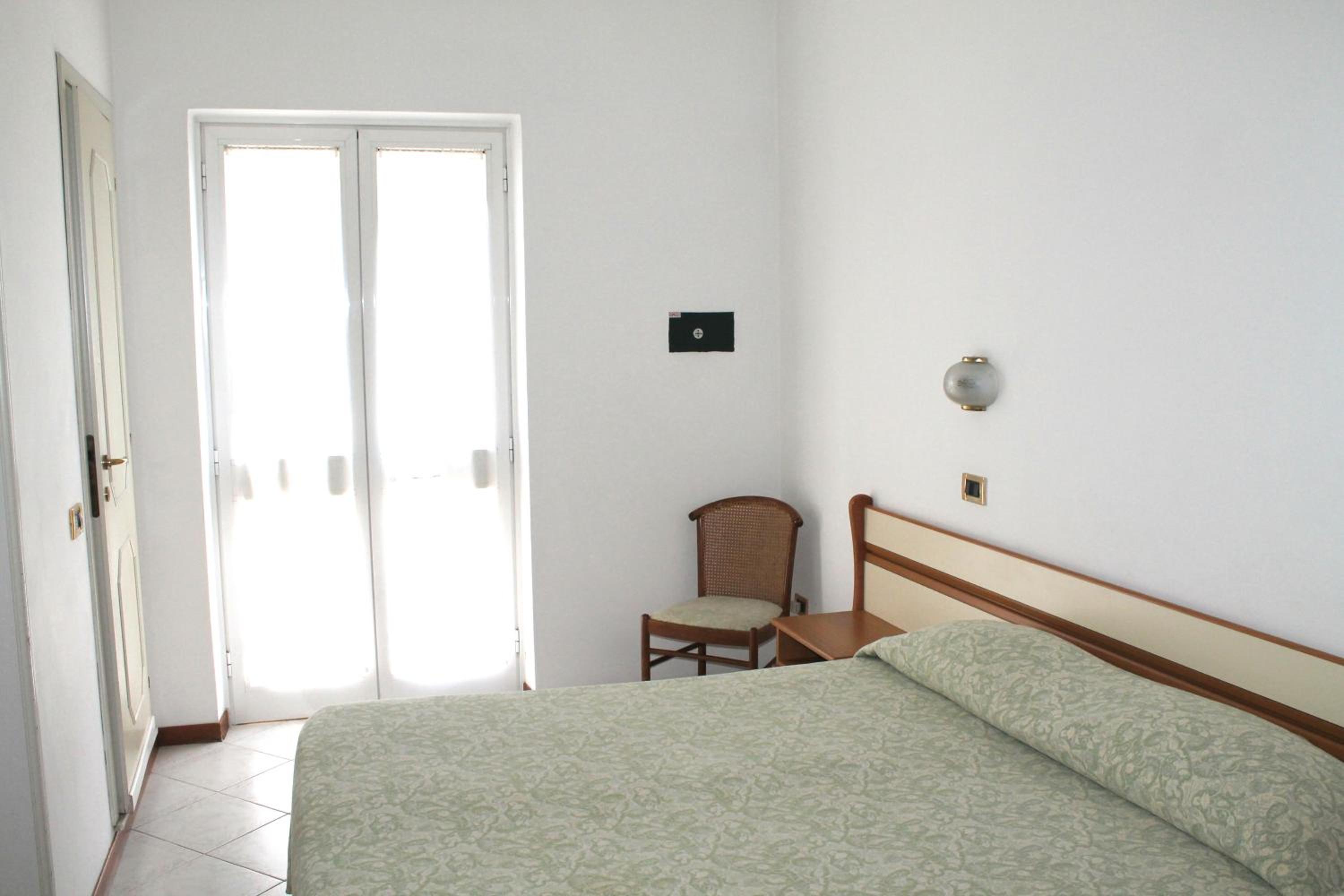 Quadruple Room - Photo 5