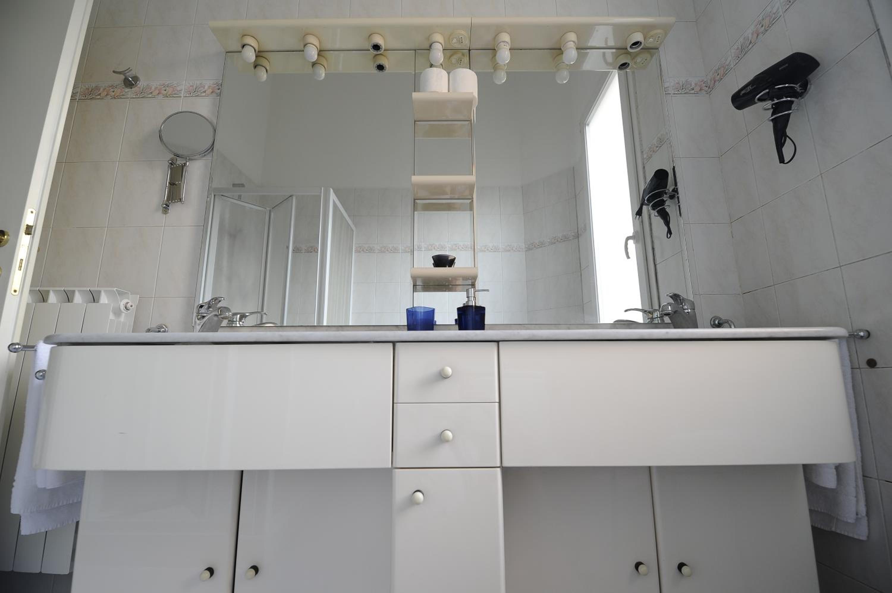 Double or Twin Room photo 3