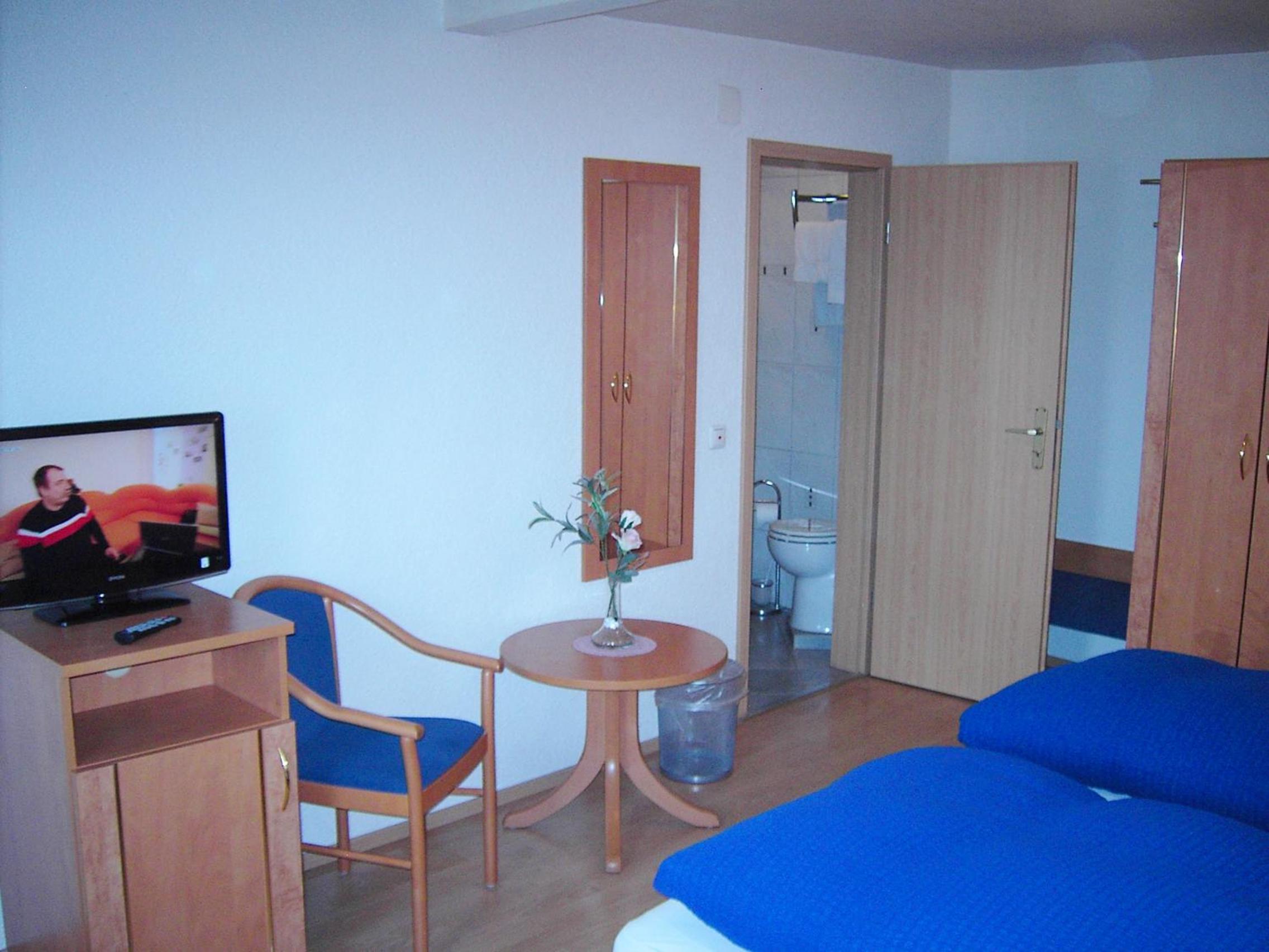 Double or Twin Room with Bathroom photo 3