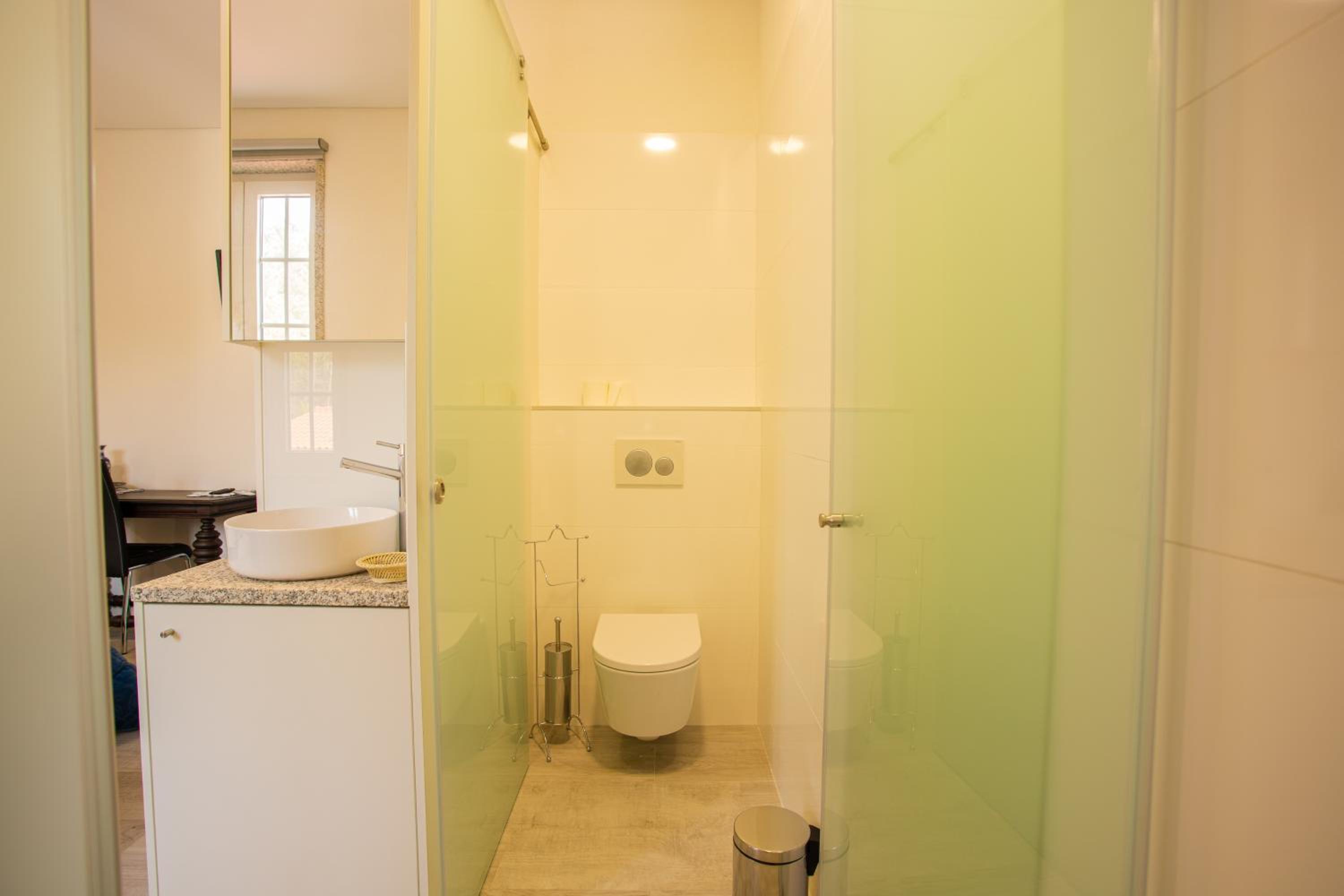Suite - Photo 2
