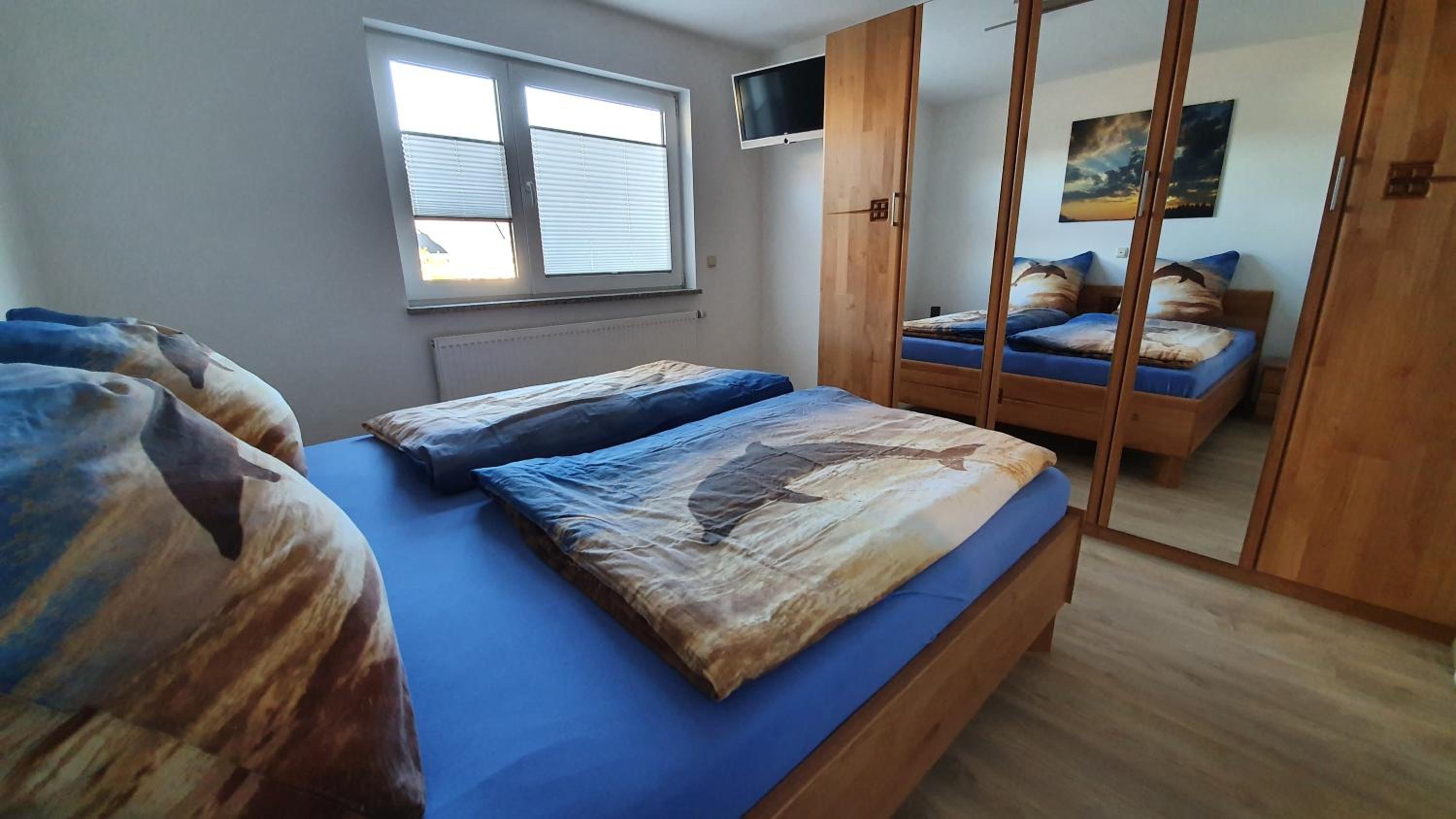 One-Bedroom Apartment - Photo 1