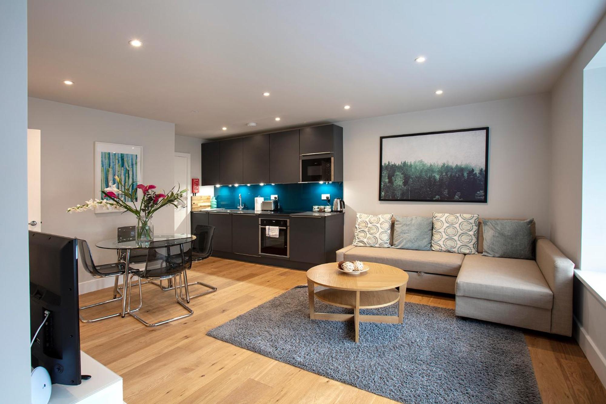One-Bedroom Apartment - Photo 7