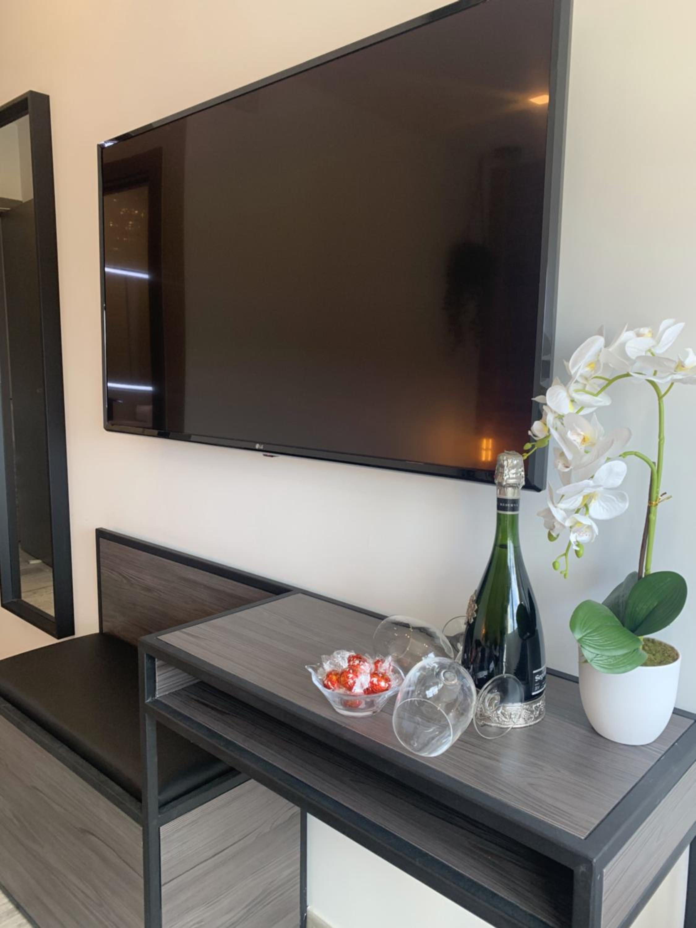 Double or Twin Room - Photo 4