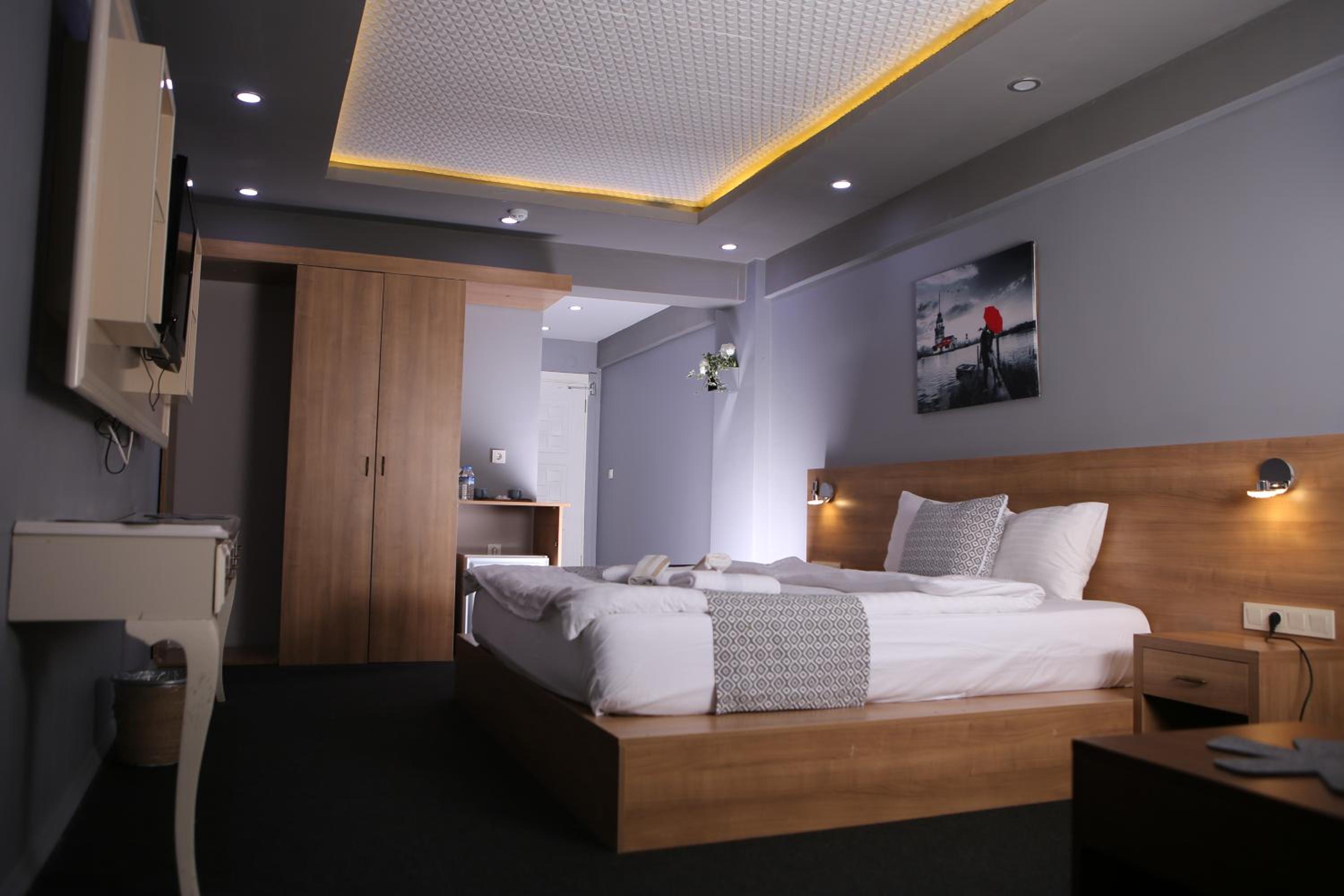 Classic Triple Room photo 1
