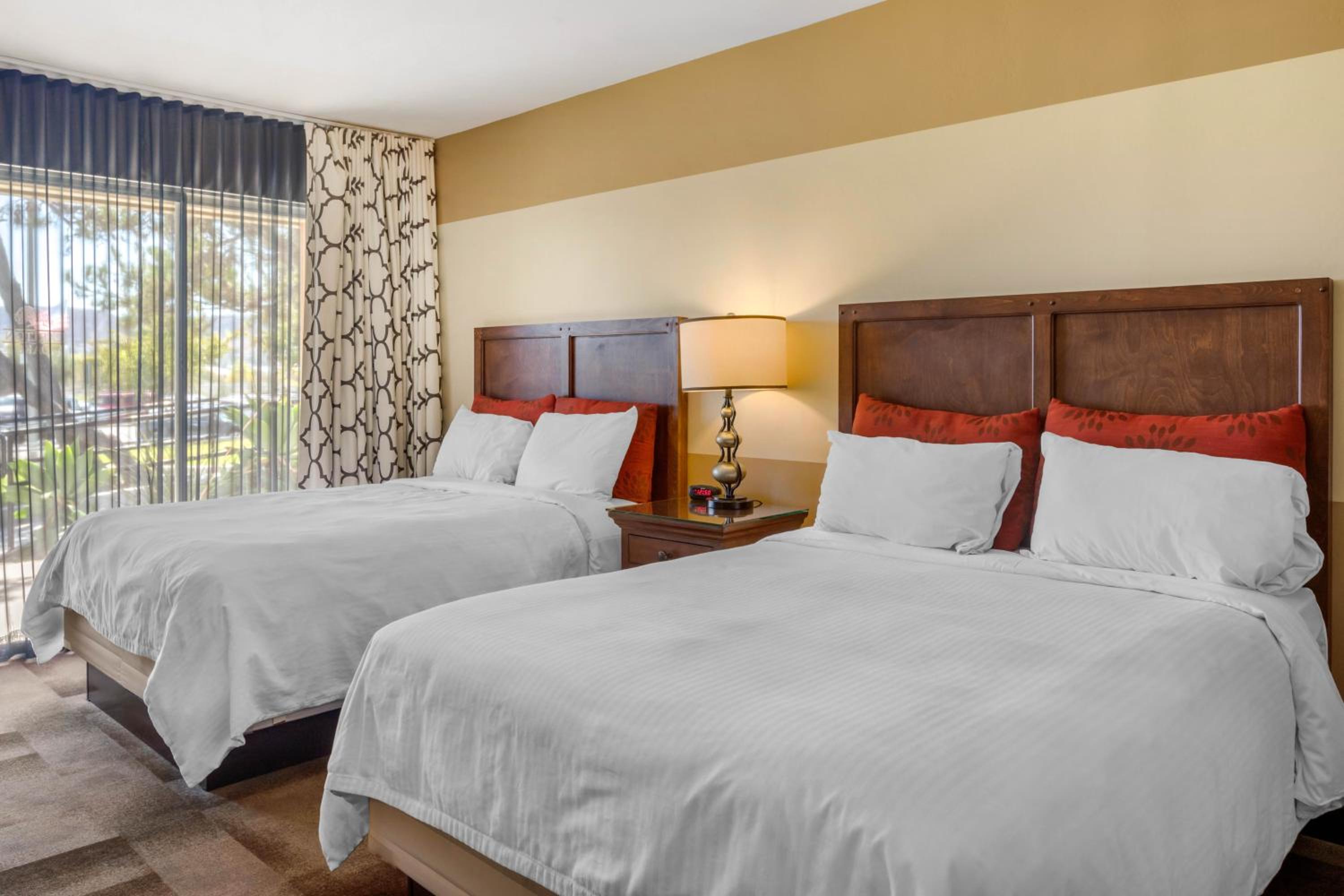 Standard Room, 2 Double Beds, Non-Smoking - Photo 14