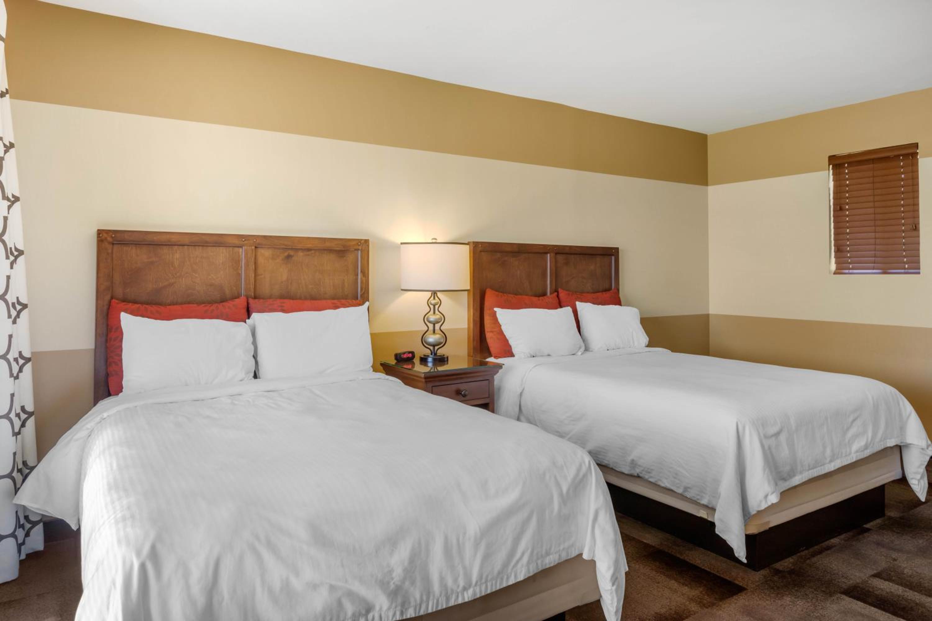 Standard Room, 2 Double Beds, Non-Smoking - Photo 12