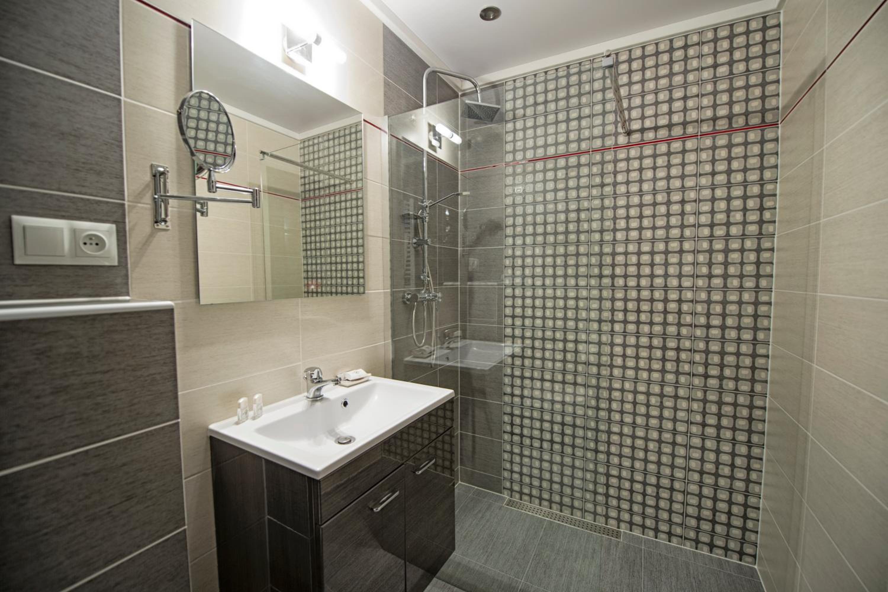 Superior Twin Room - Photo 5