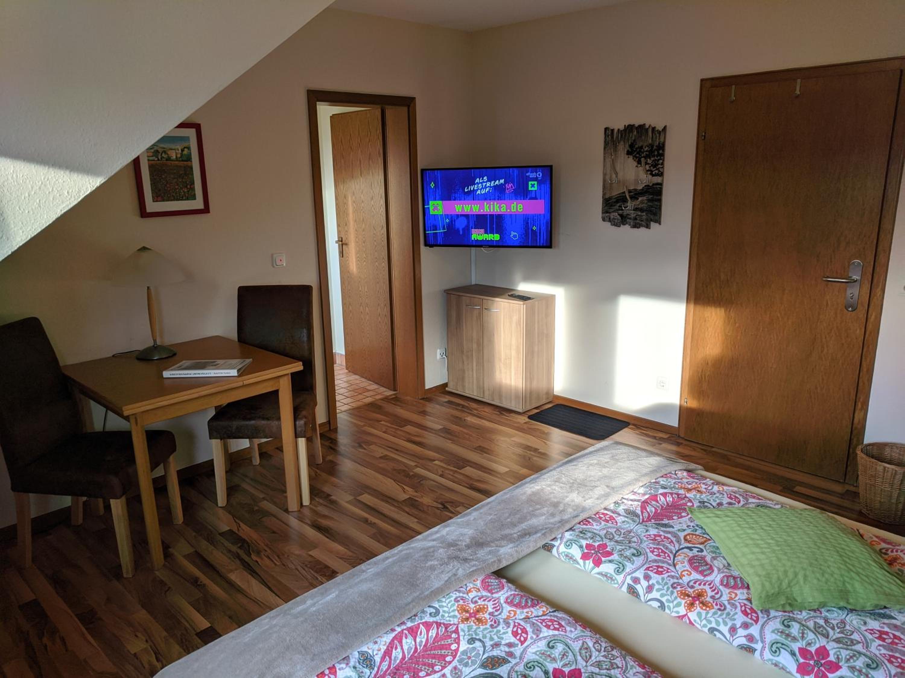 Double Room with Private Bathroom photo 3