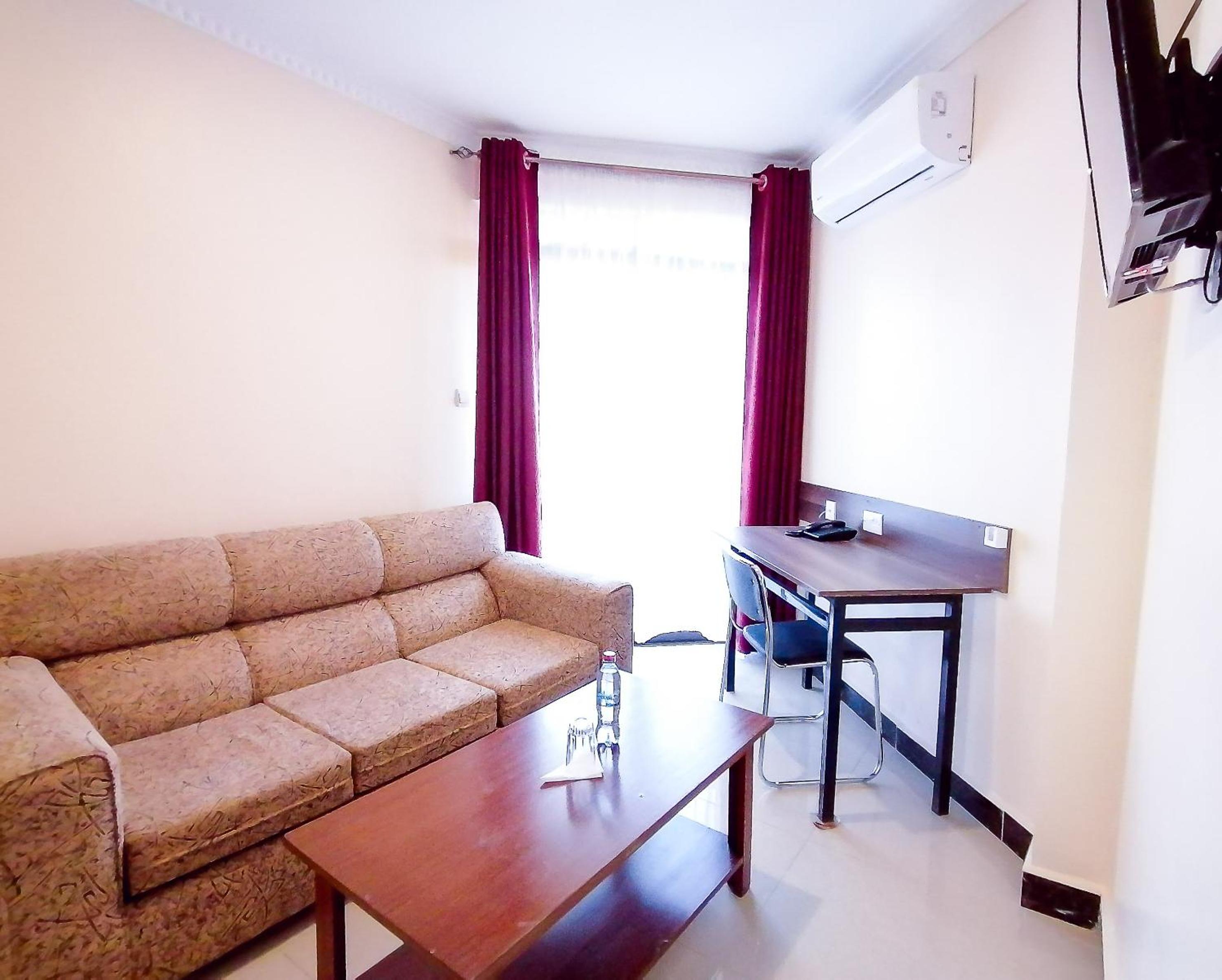 Executive Suite photo 2