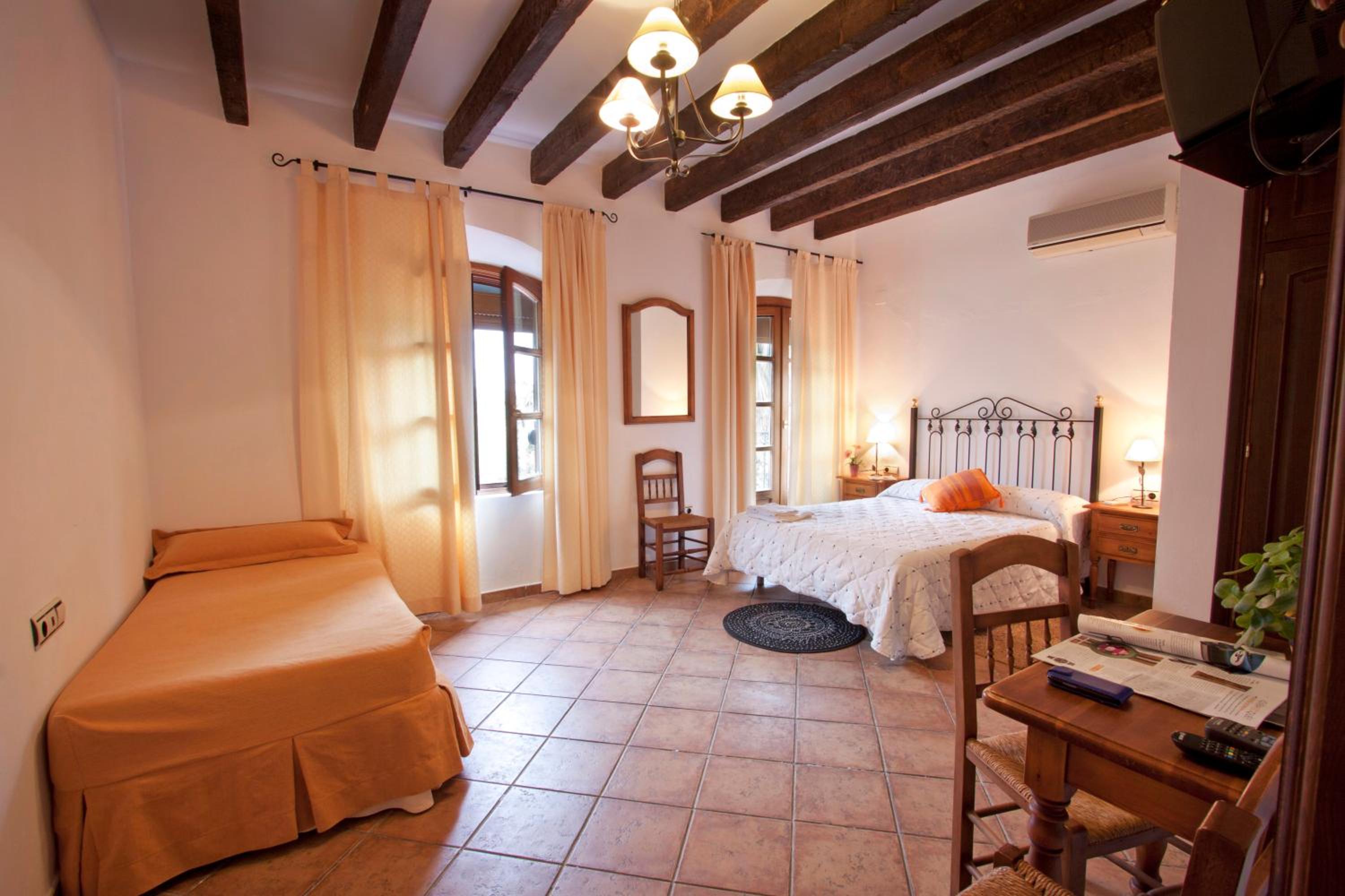 Double or Twin Room - Photo 1