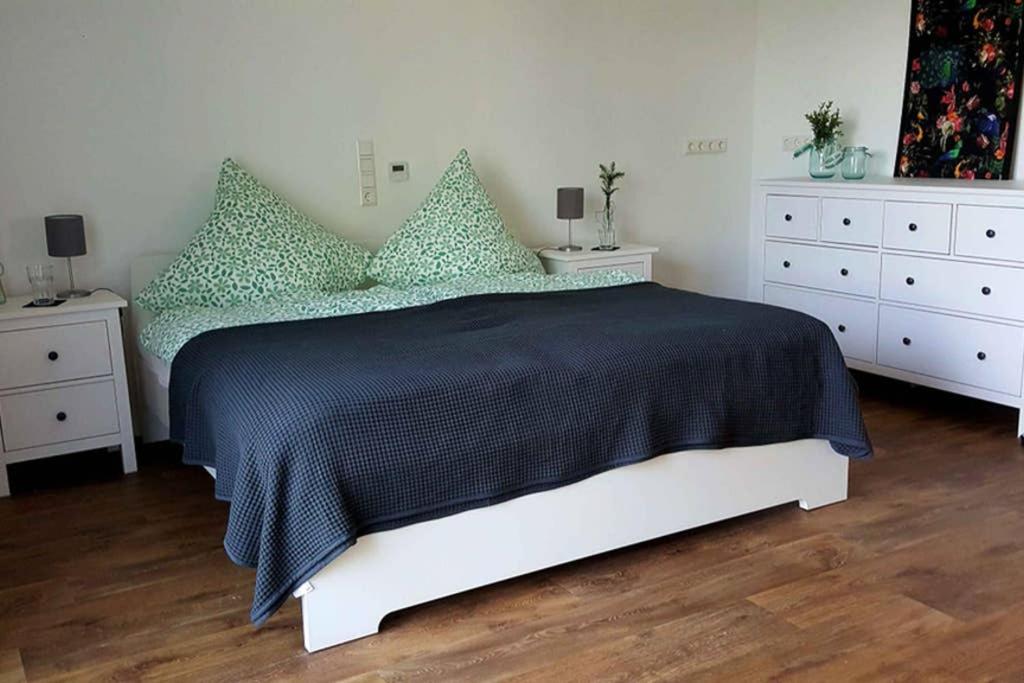 One-Bedroom House photo 2