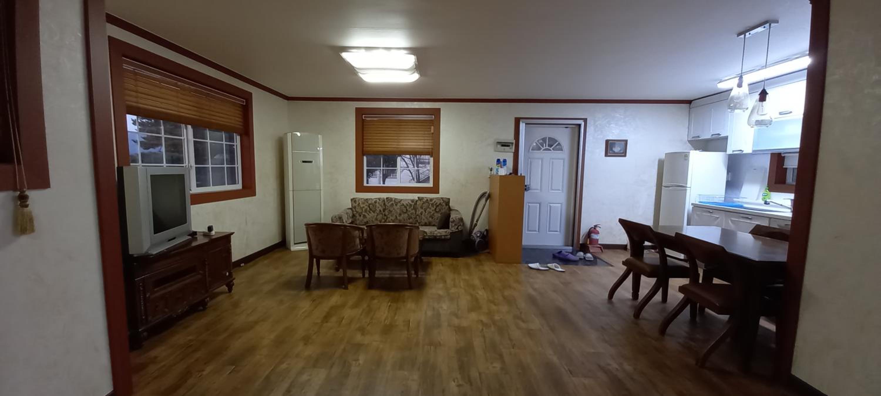 Townhouse - Photo 1