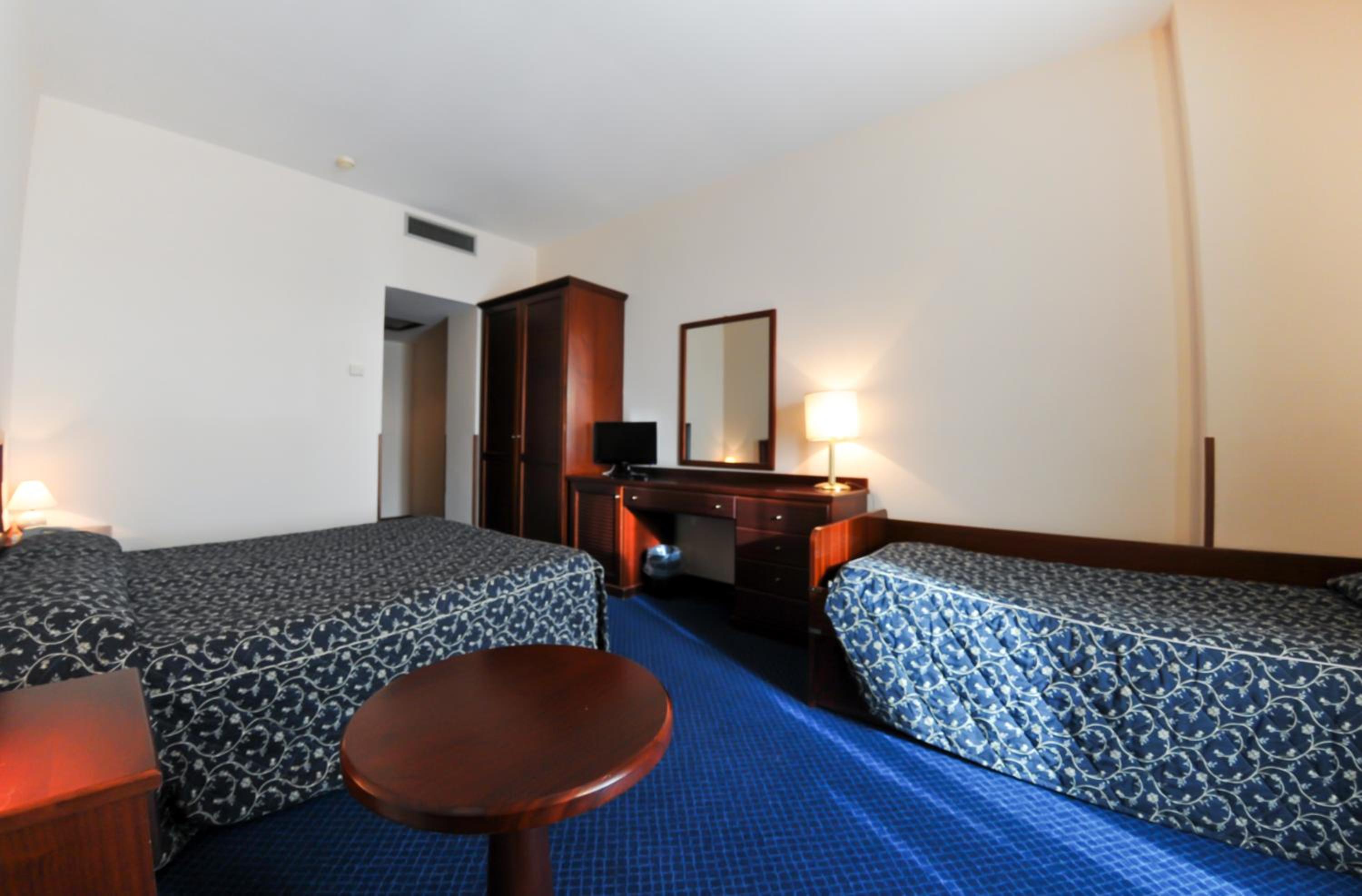 Economy Quadruple Room