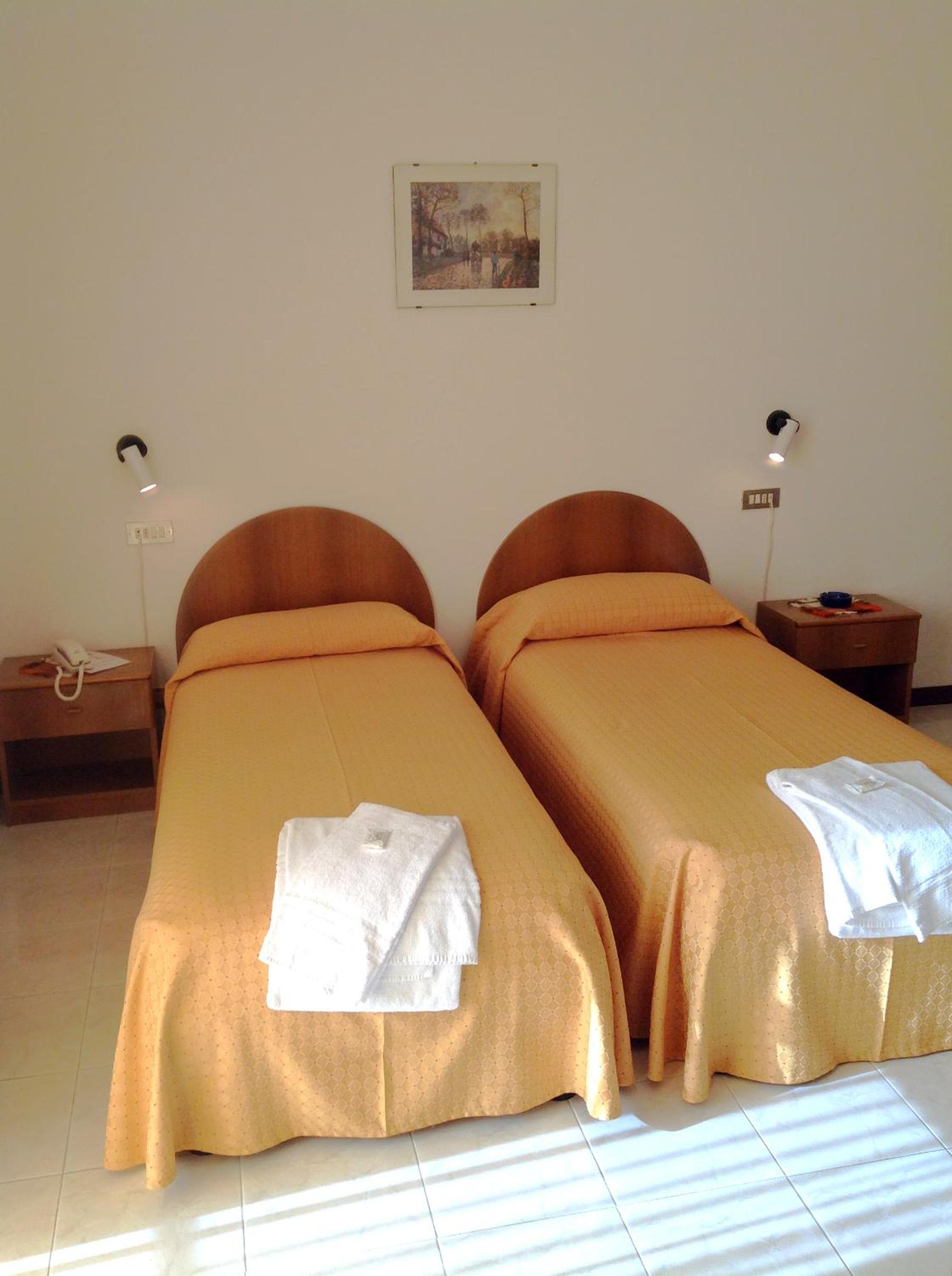 Quadruple Room - Photo 2