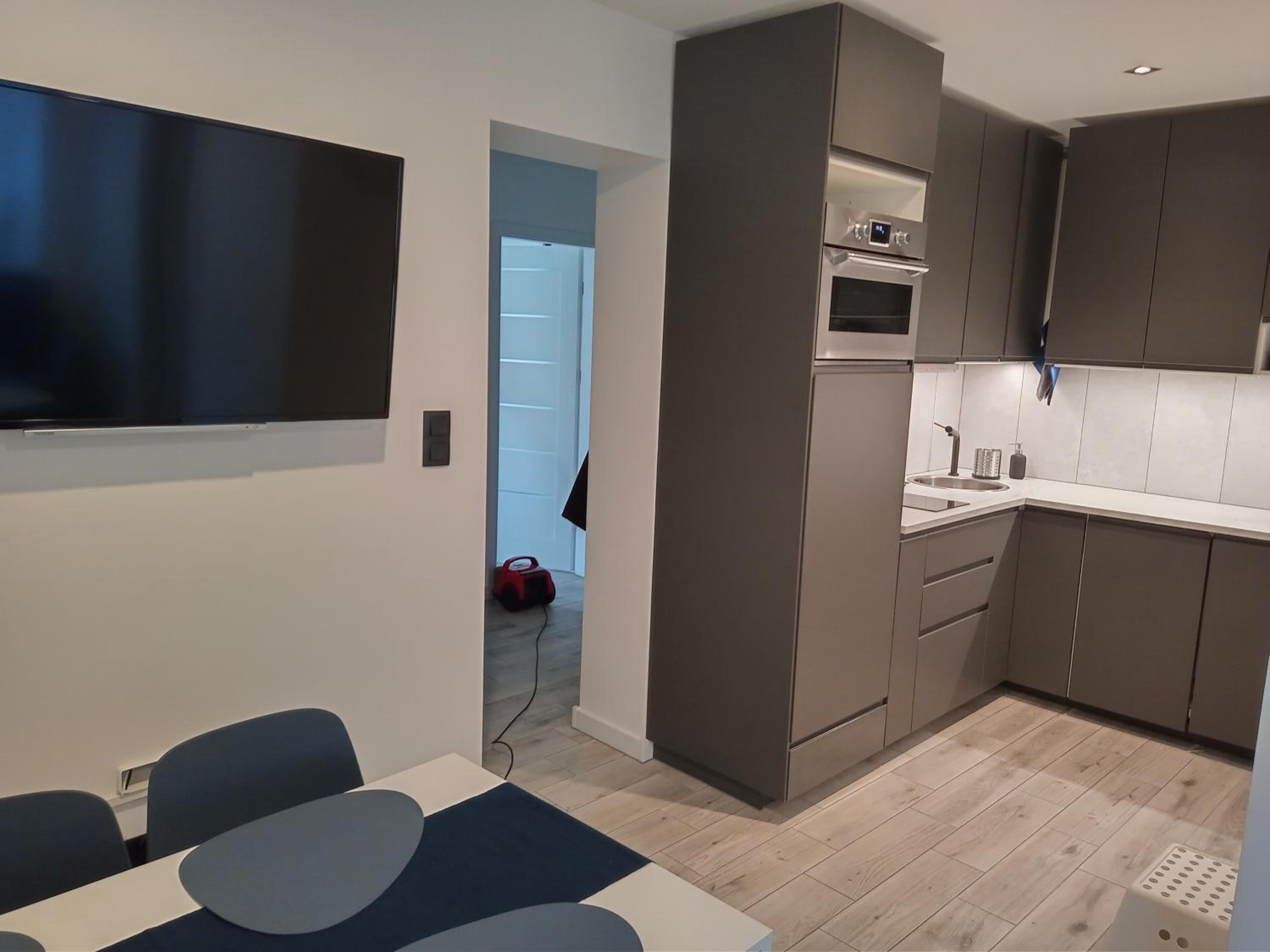 Two-Bedroom Apartment - Photo 7