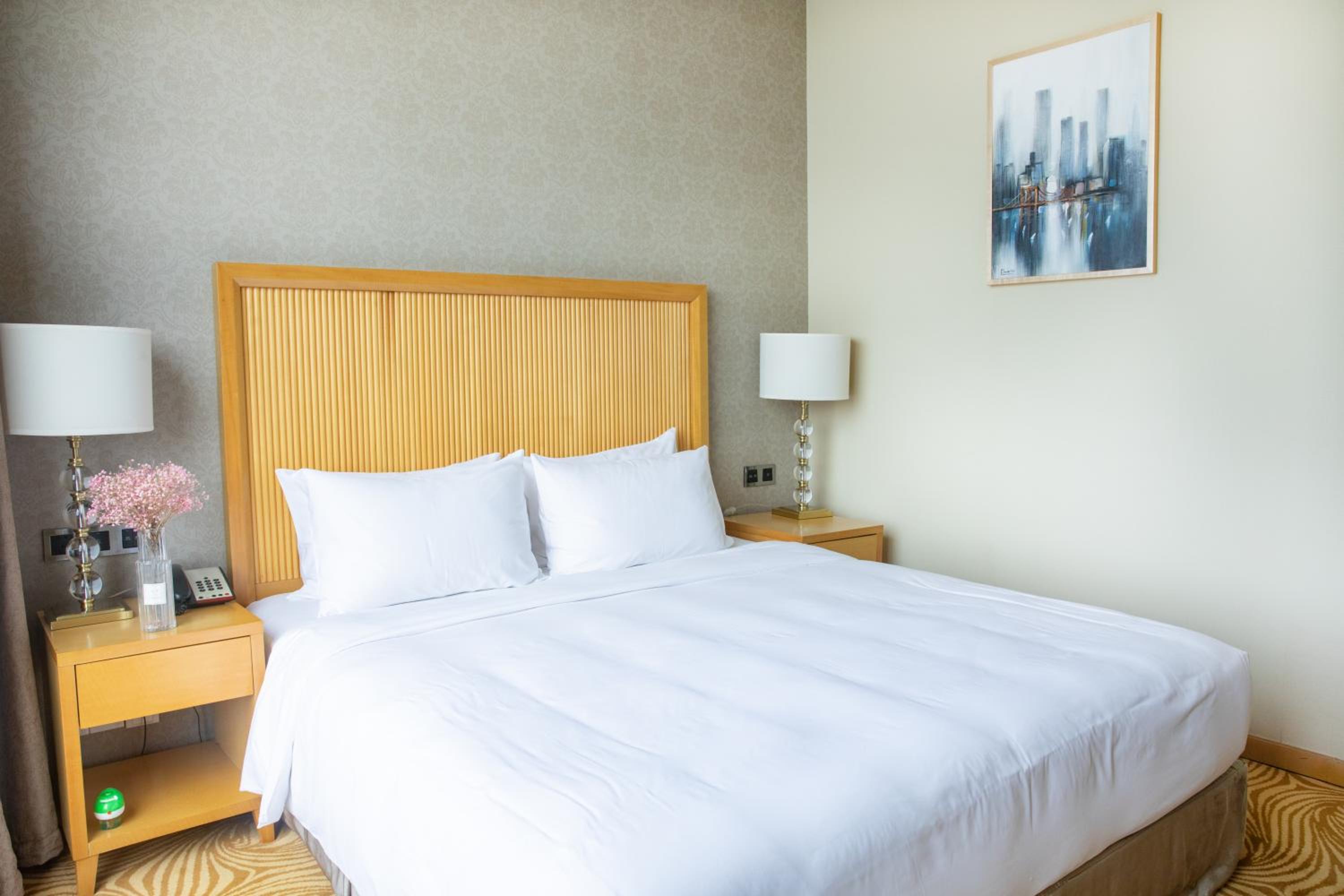Standard King Room - Photo 2