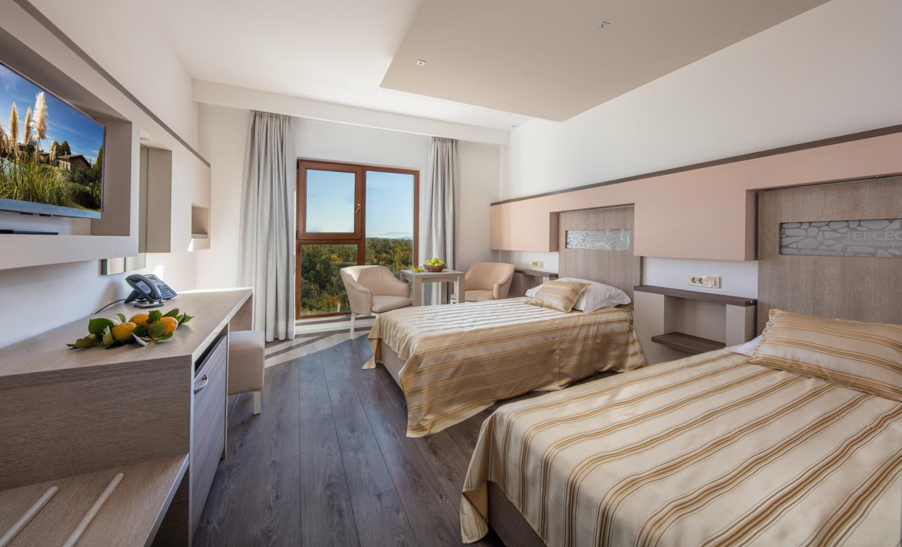 Standard Double or Twin Room - Annex - Photo 5