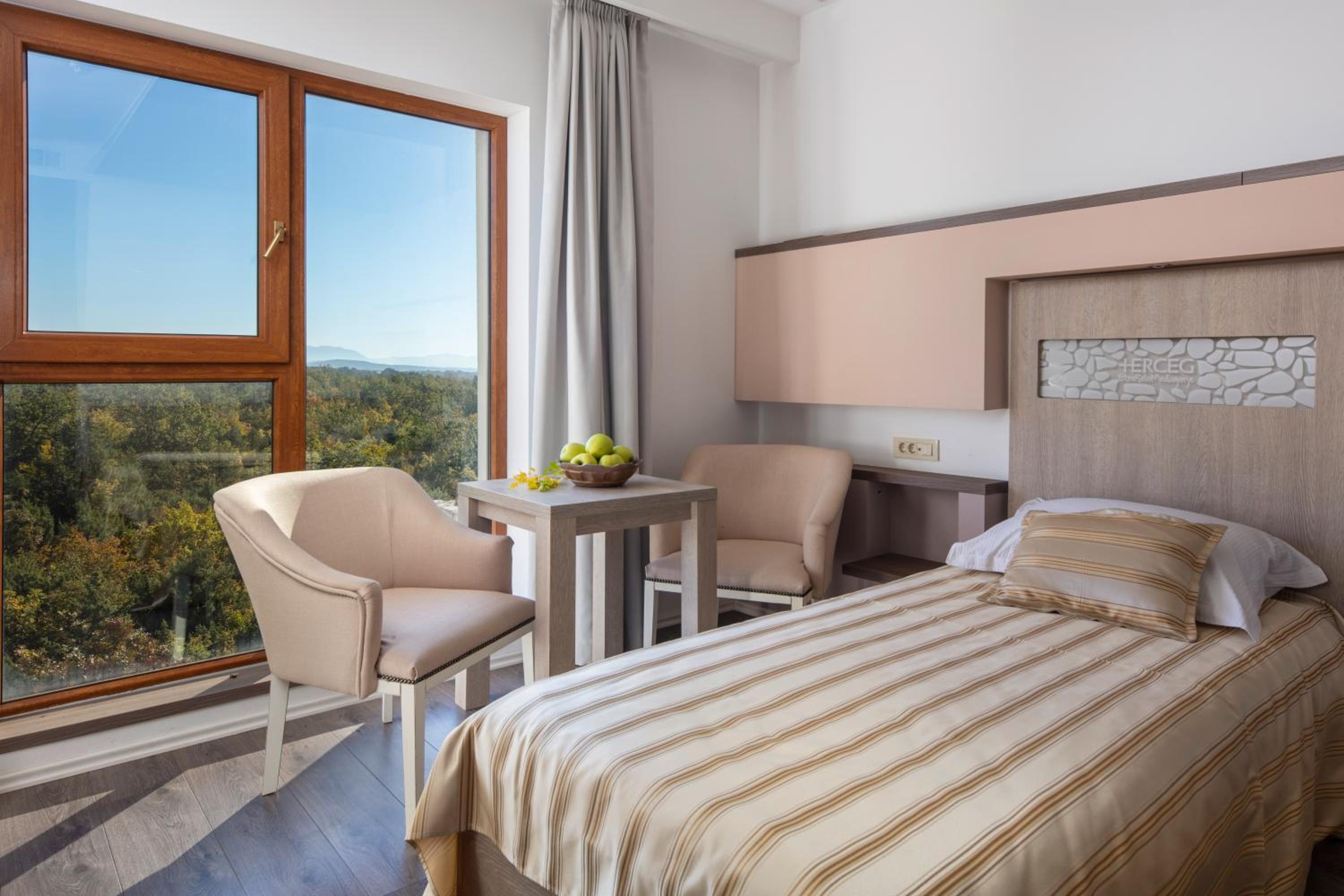 Standard Double or Twin Room - Annex - Photo 1