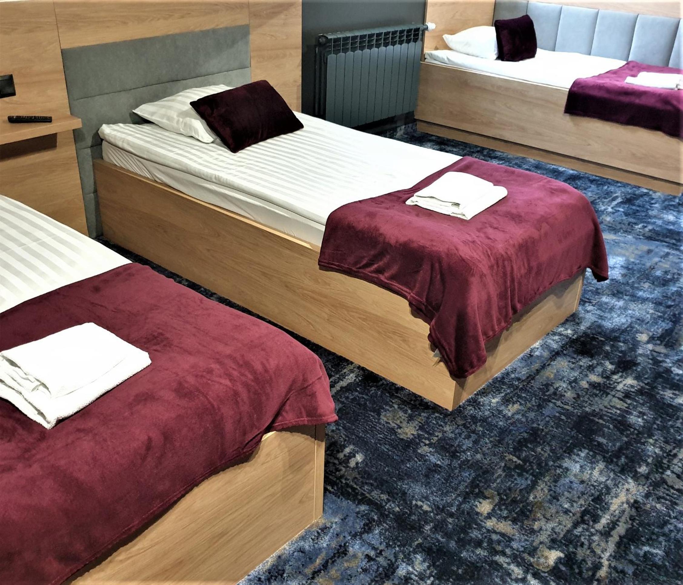 Triple Room - Photo 7