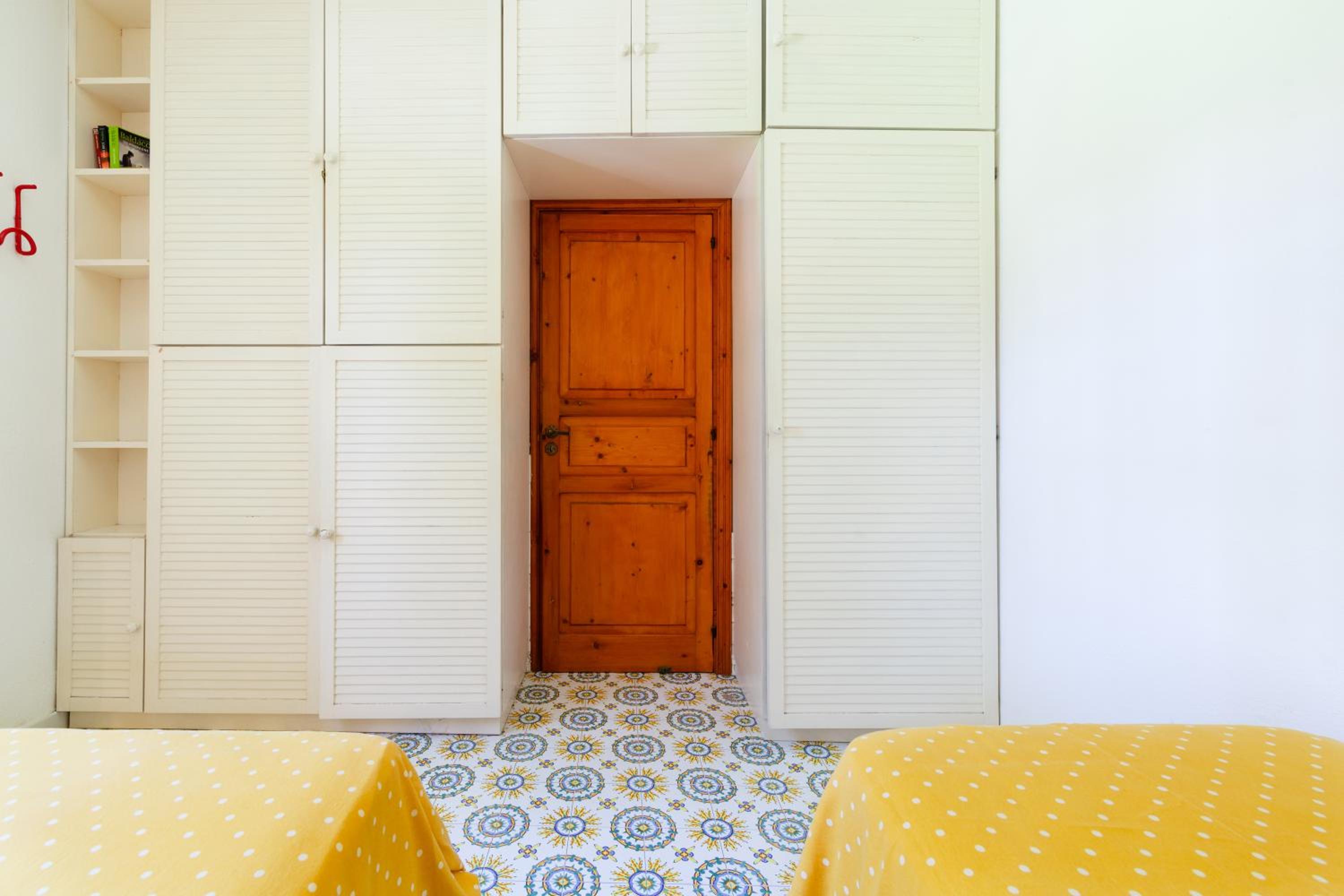 Three-Bedroom House - Photo 4