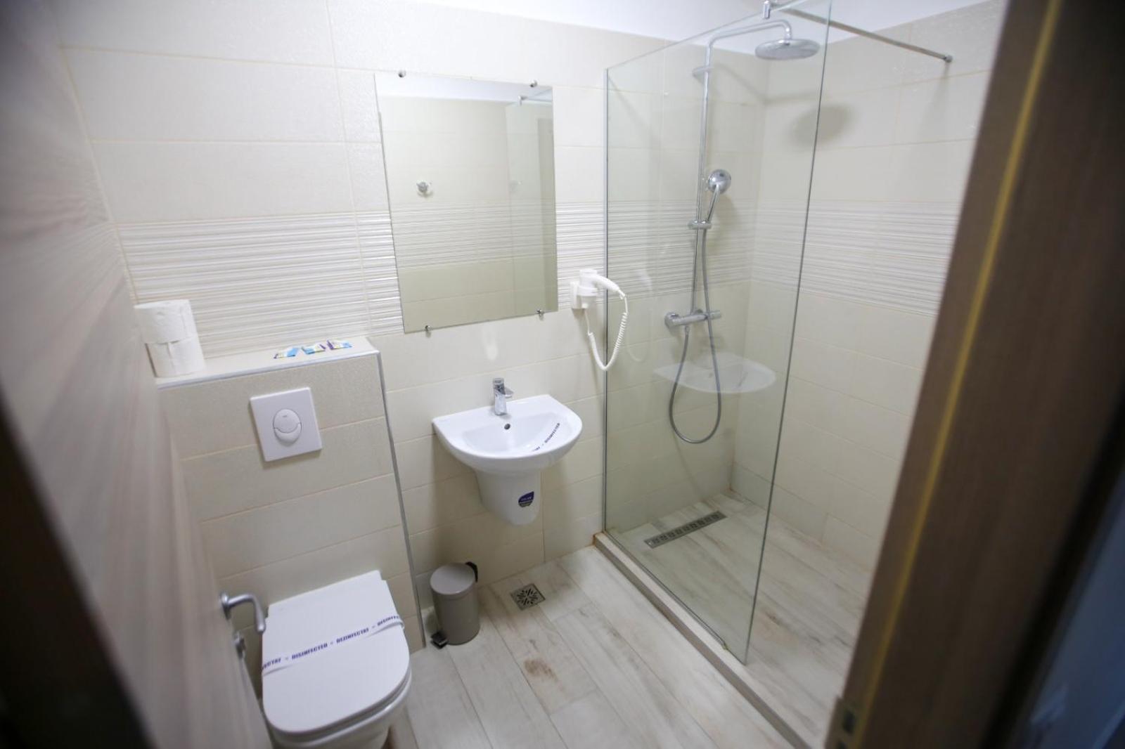 Deluxe Triple Room with Sea View photo 3