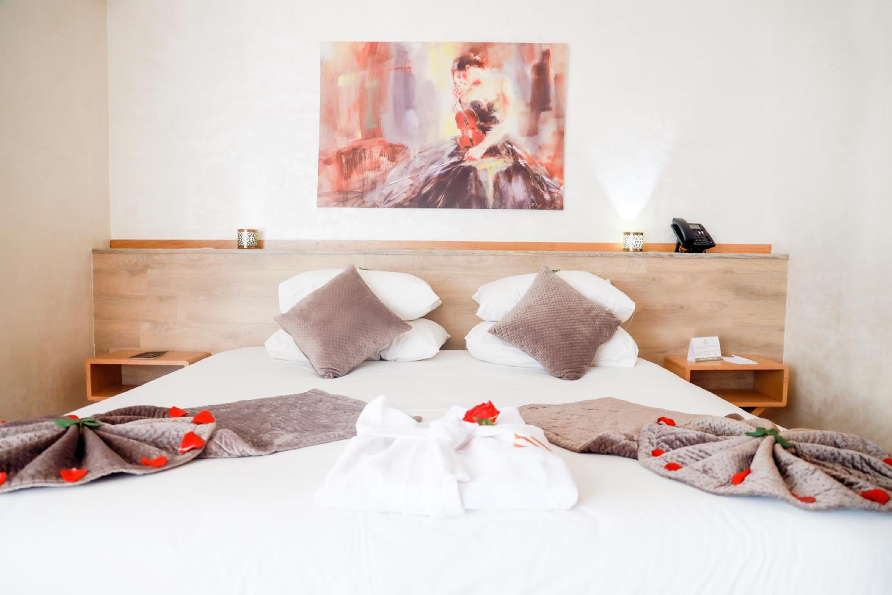 Double Room - Photo 9