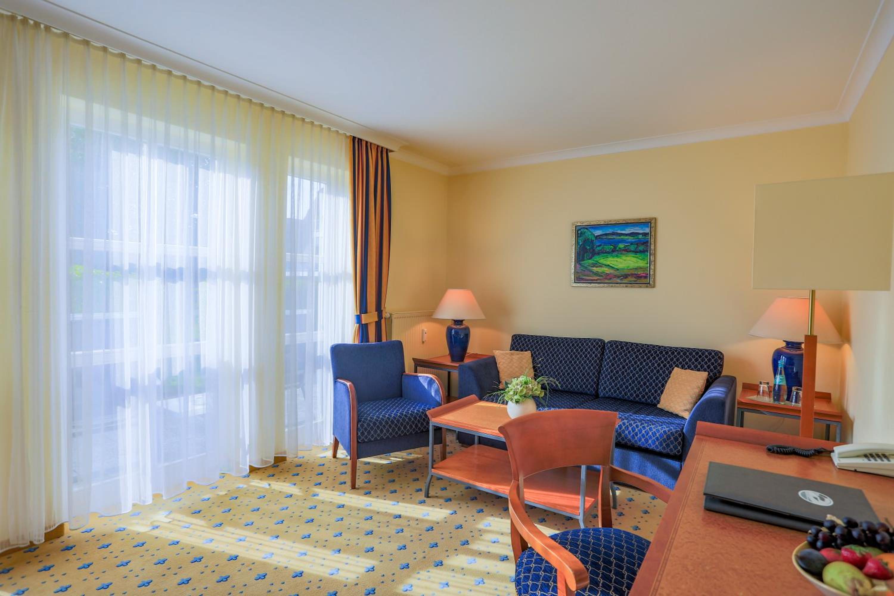 Double Room with Golf Court View photo 2