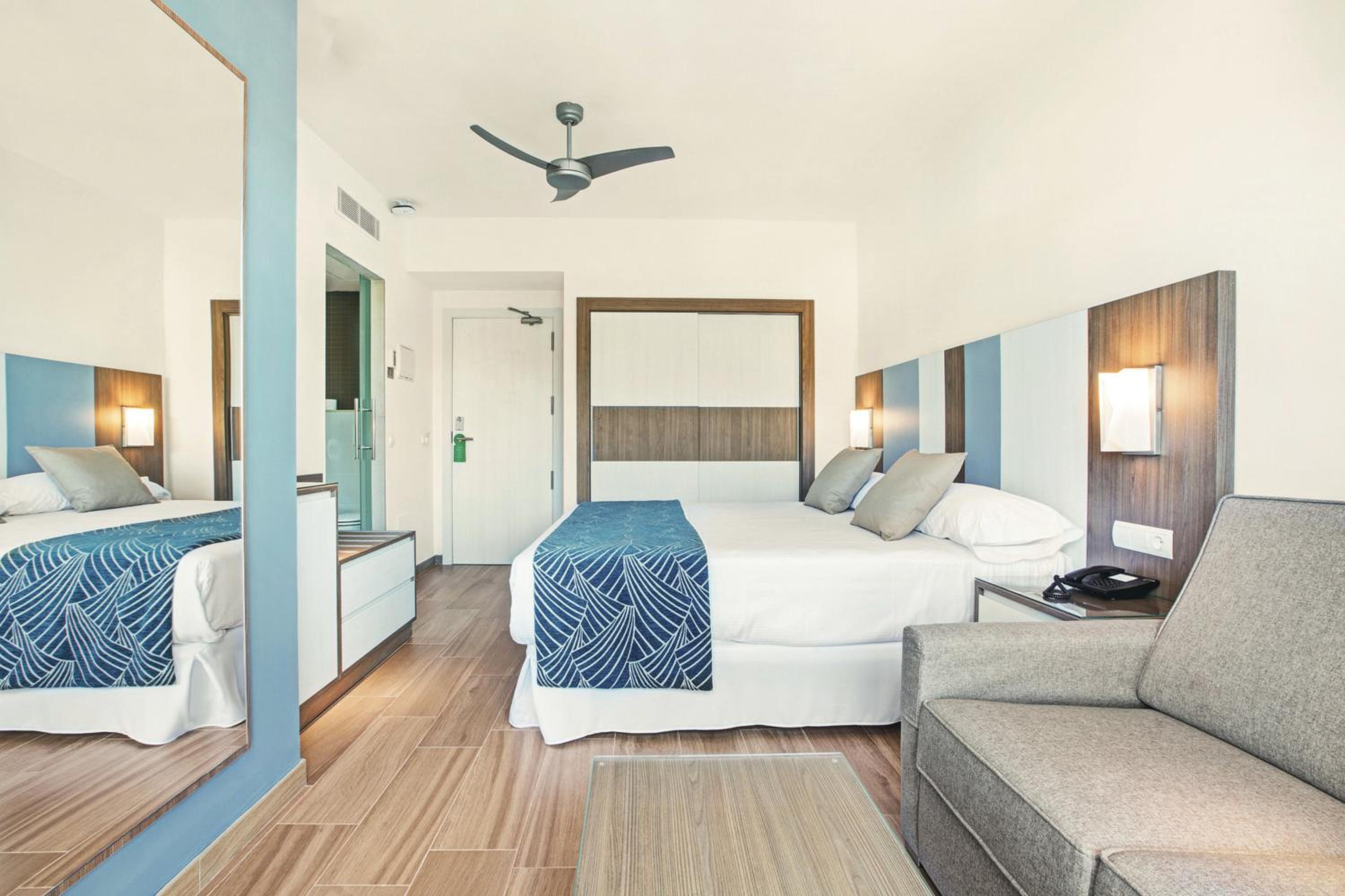 Large Double Room photo 2