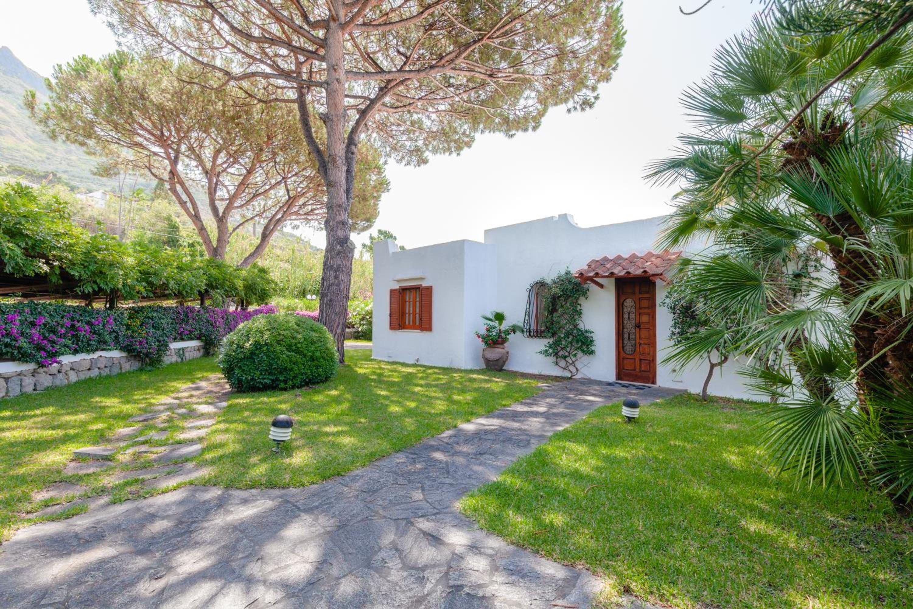 Three-Bedroom House - Photo 9