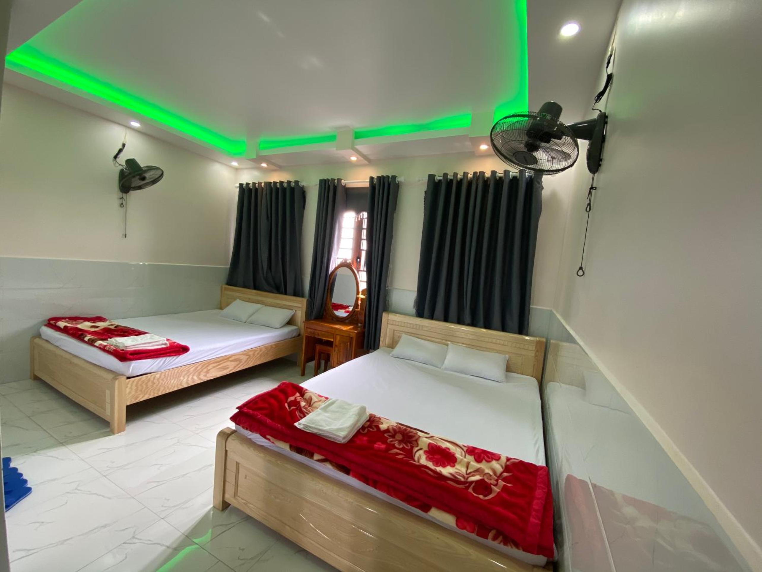 Deluxe Twin Room - Photo 2