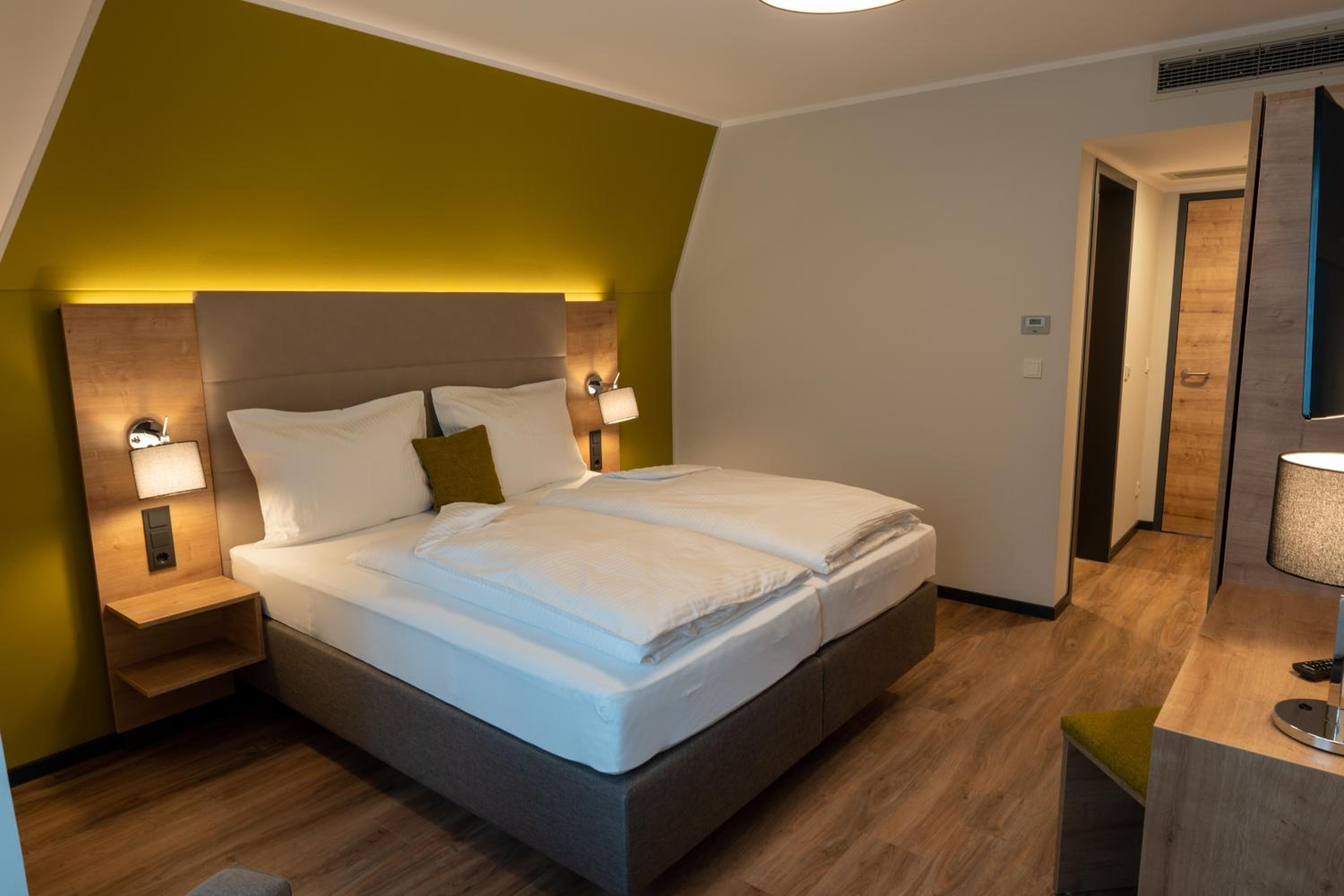 Double Room - Photo 3