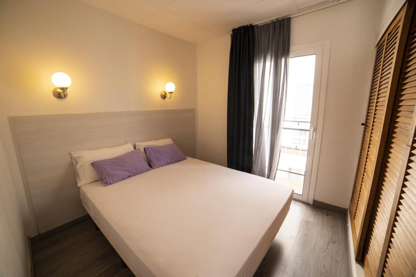 Two-Bedroom Apartment with Terrace photo 3