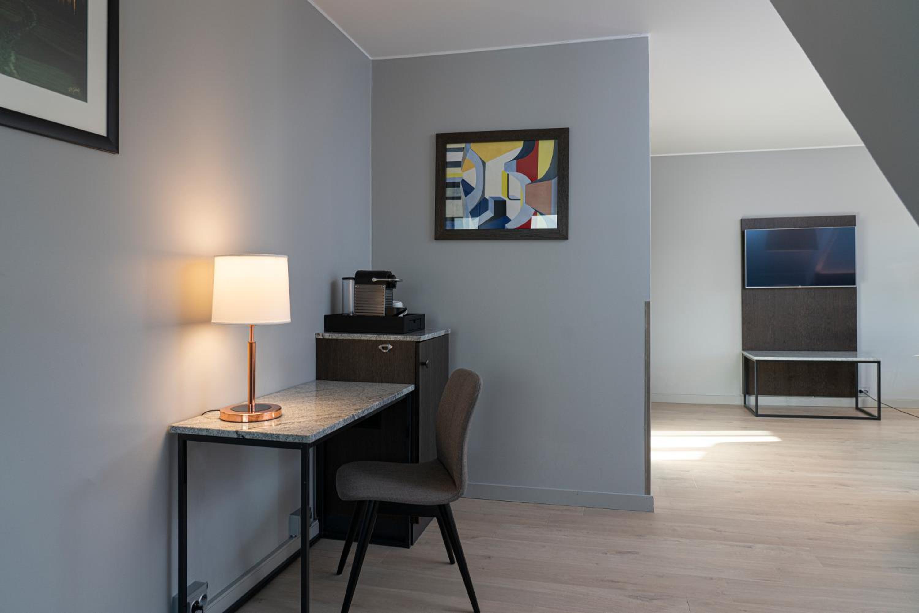 Standard Double Room - Photo 6