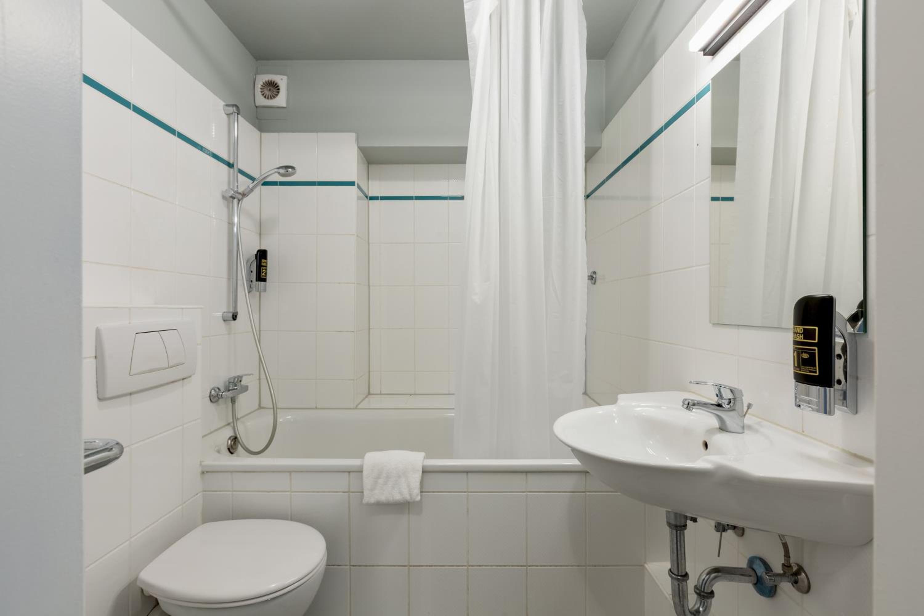 Quadruple Room photo 3