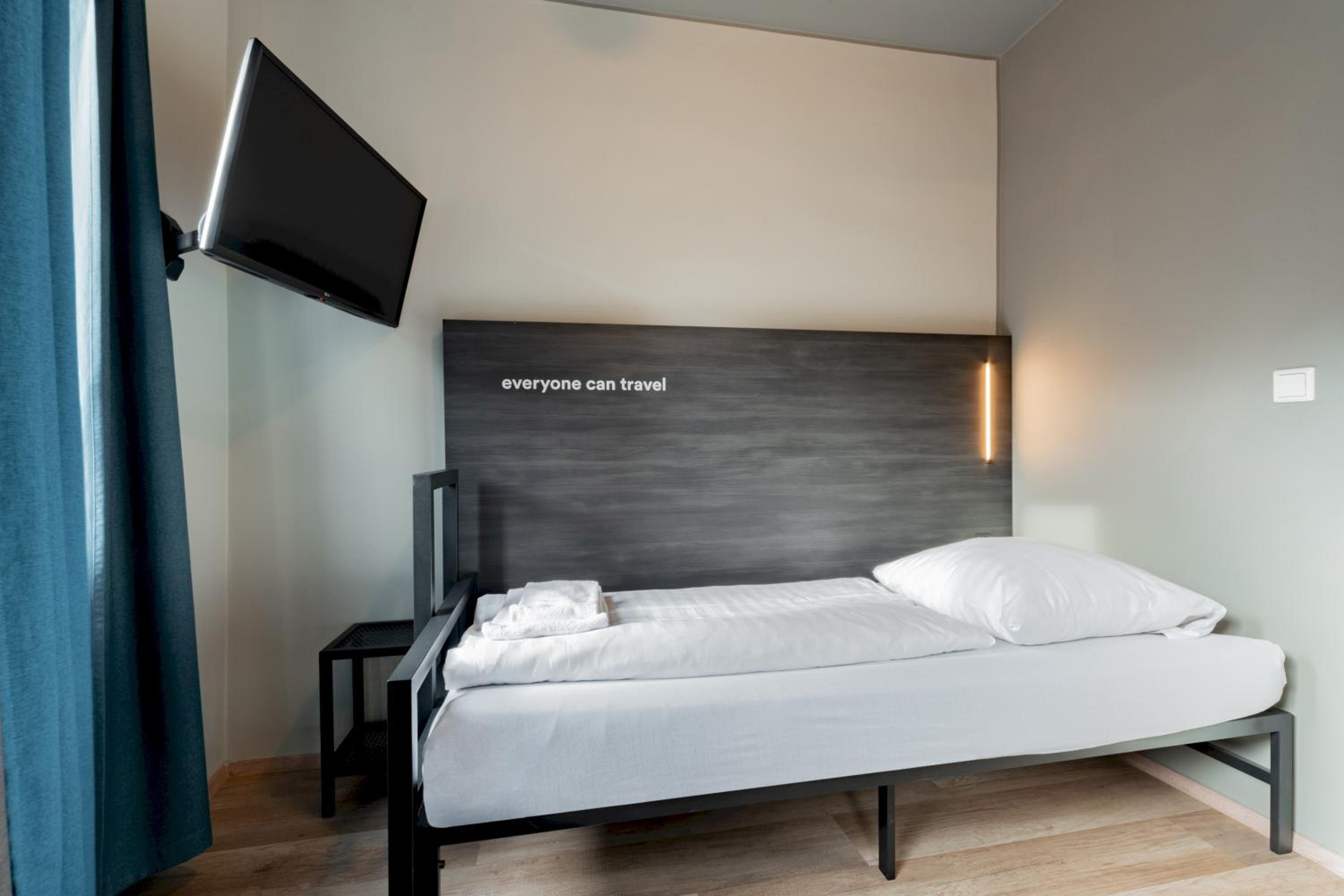 Single Room photo 2