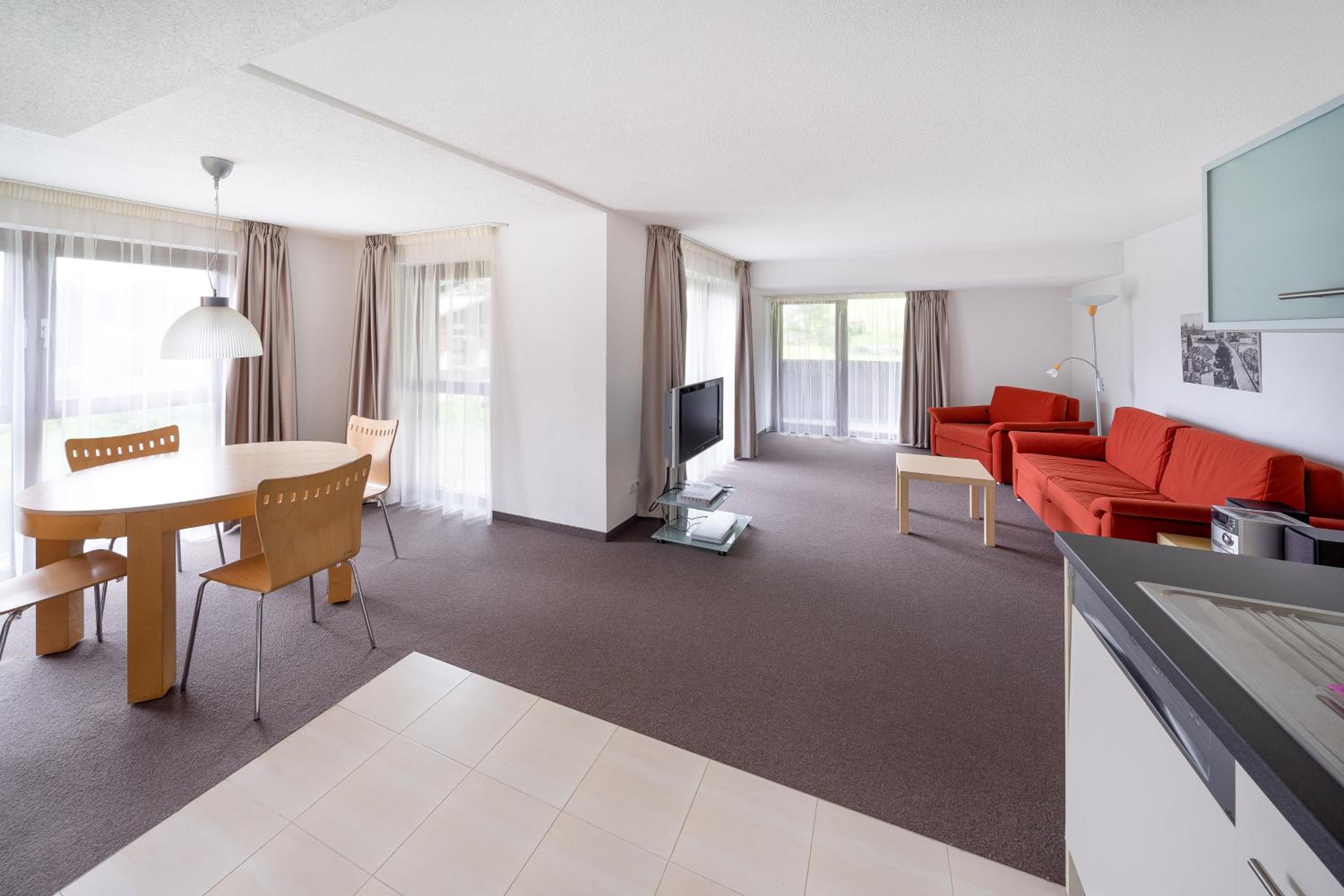 Apartment with Balcony photo 1