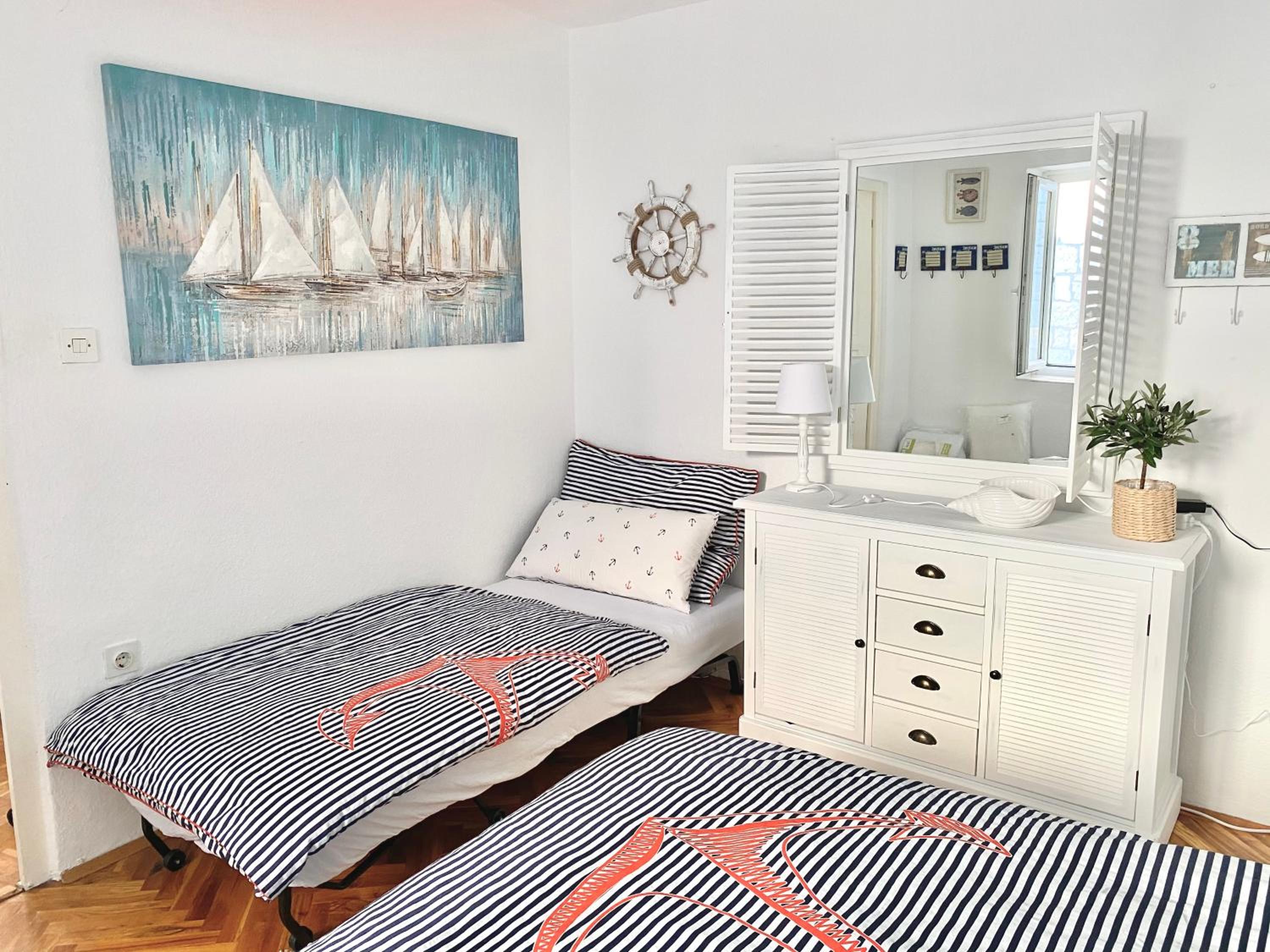 Two-Bedroom Deluxe Apartment with Balcony