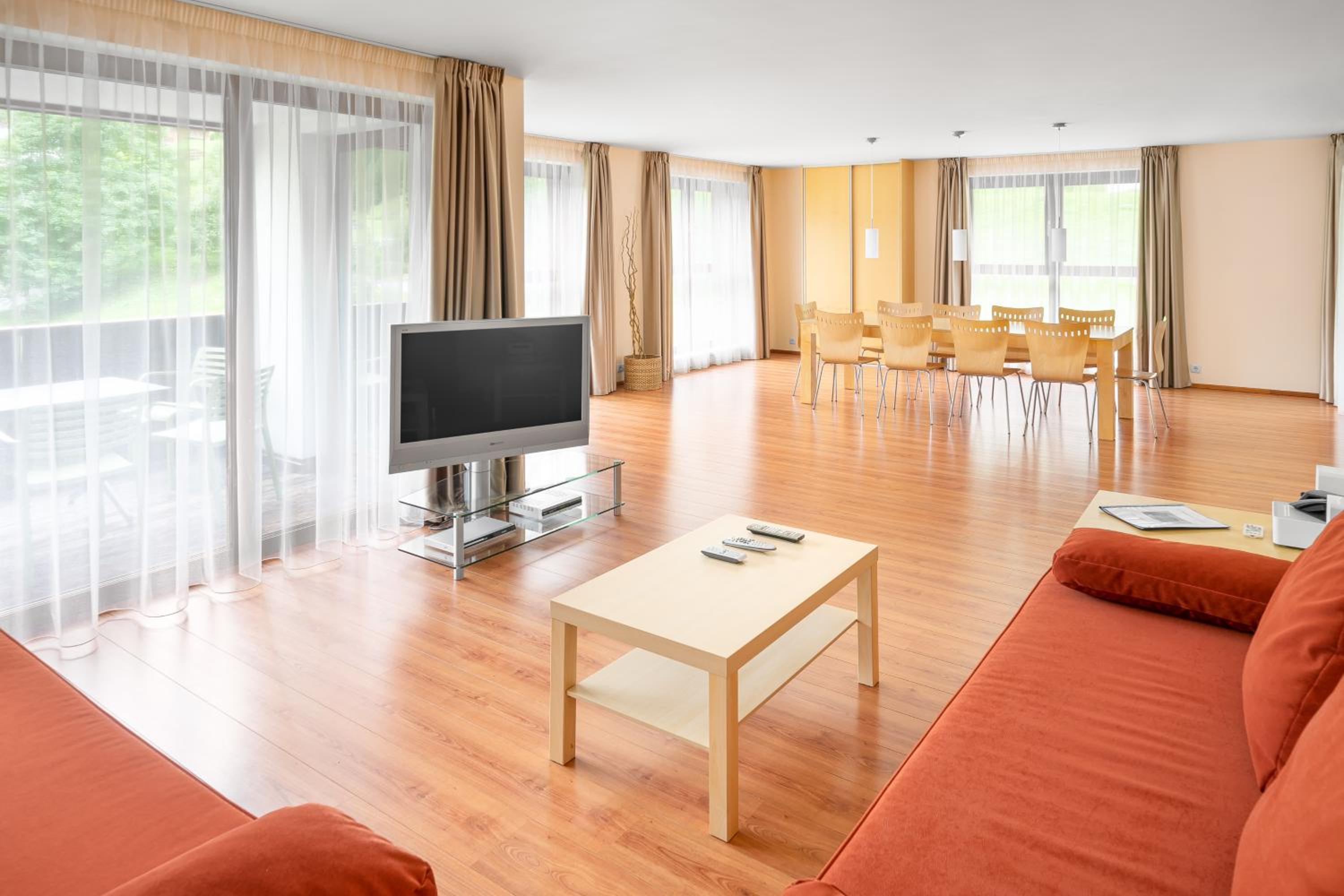 Apartment with Mountain View photo 1