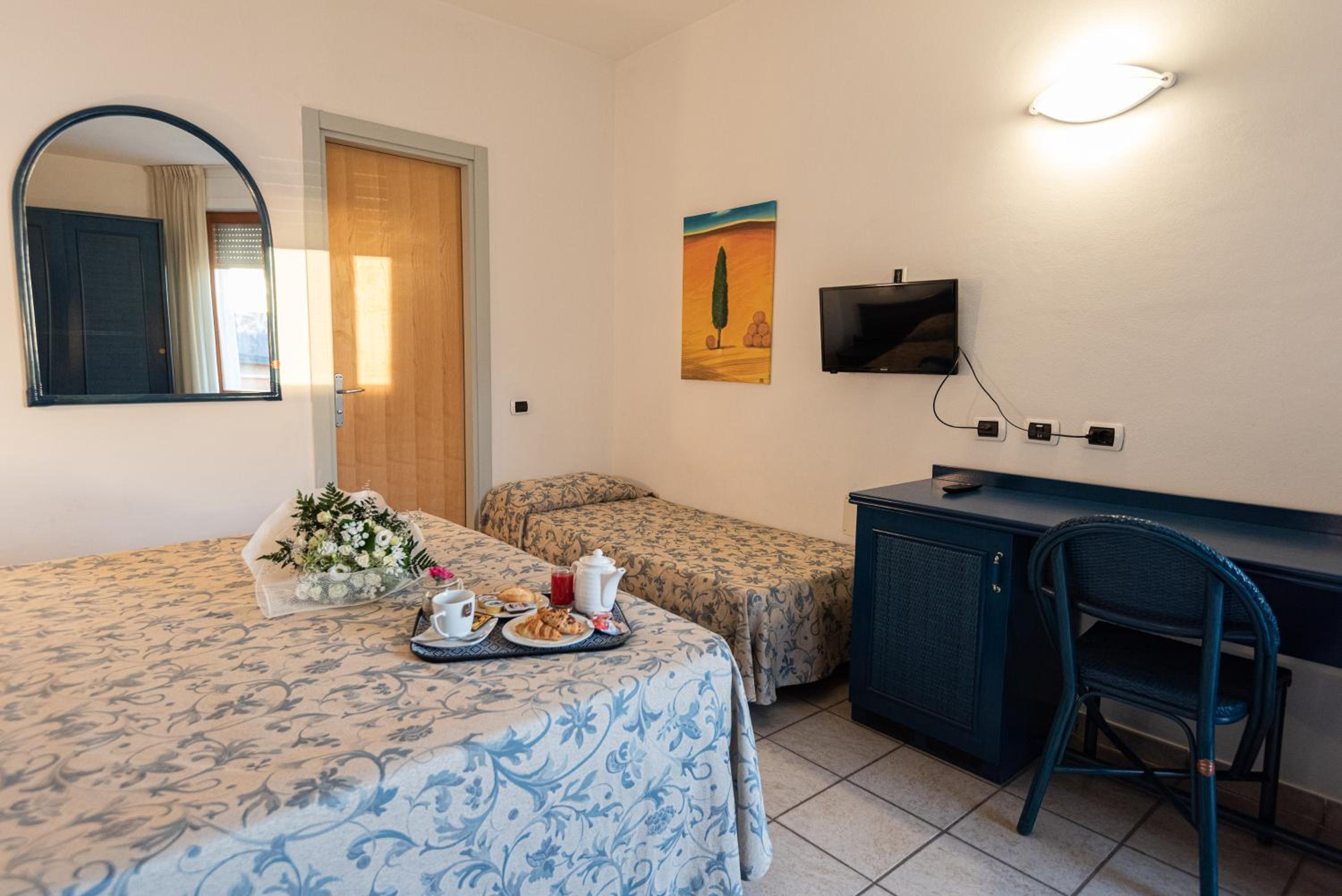 Double Room with Sea View - Photo 1
