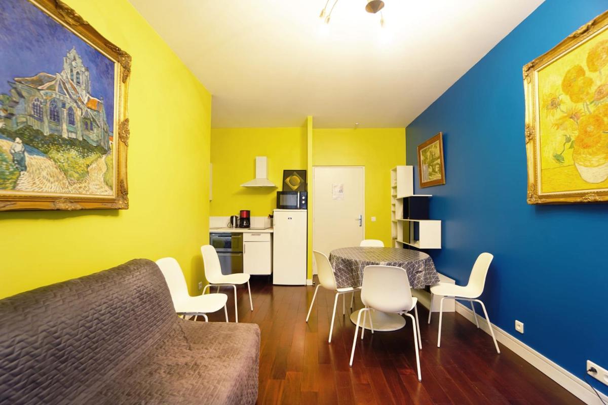 Apartment photo 2