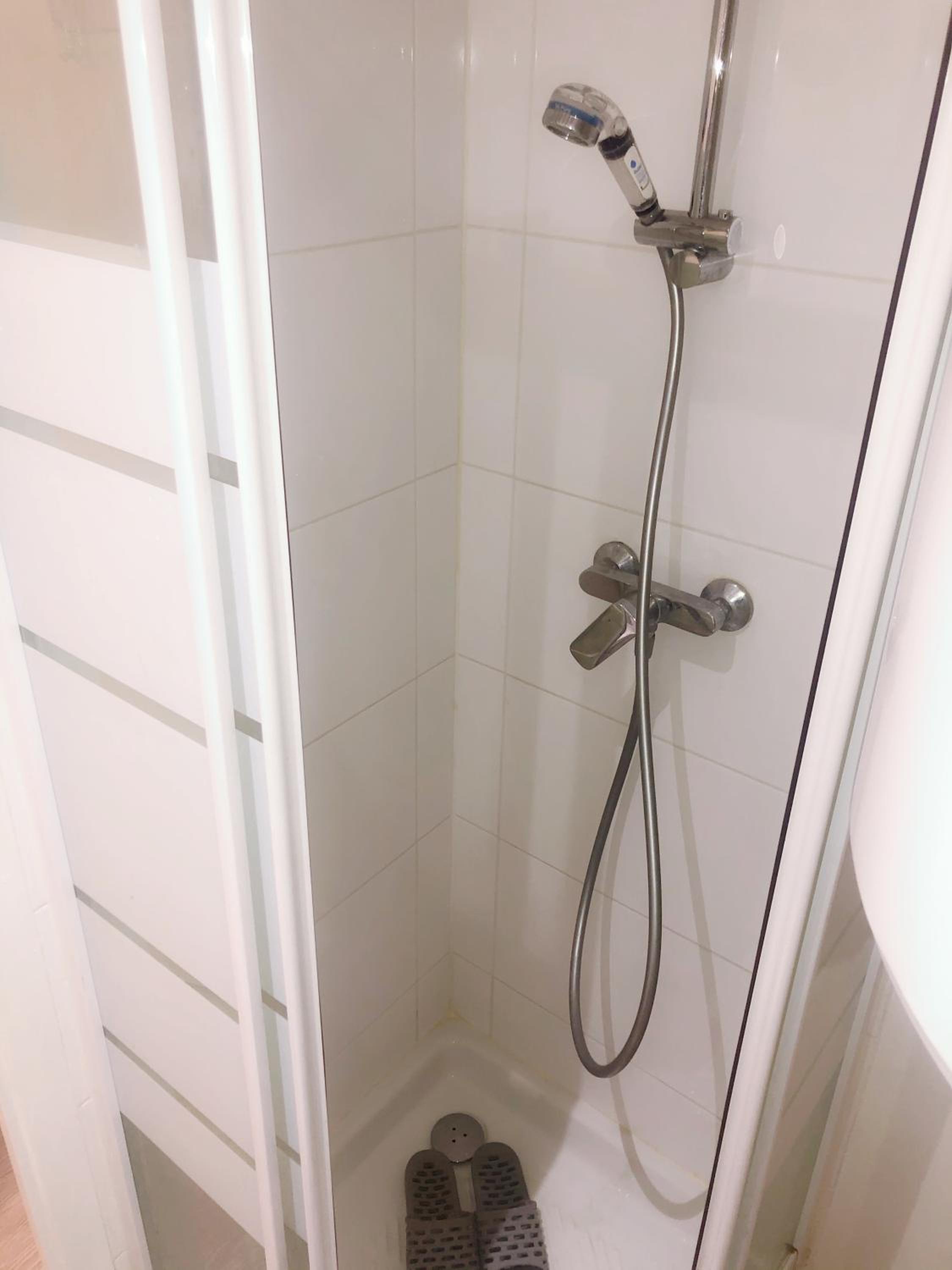 Double or Twin Room with Private Bathroom photo 2