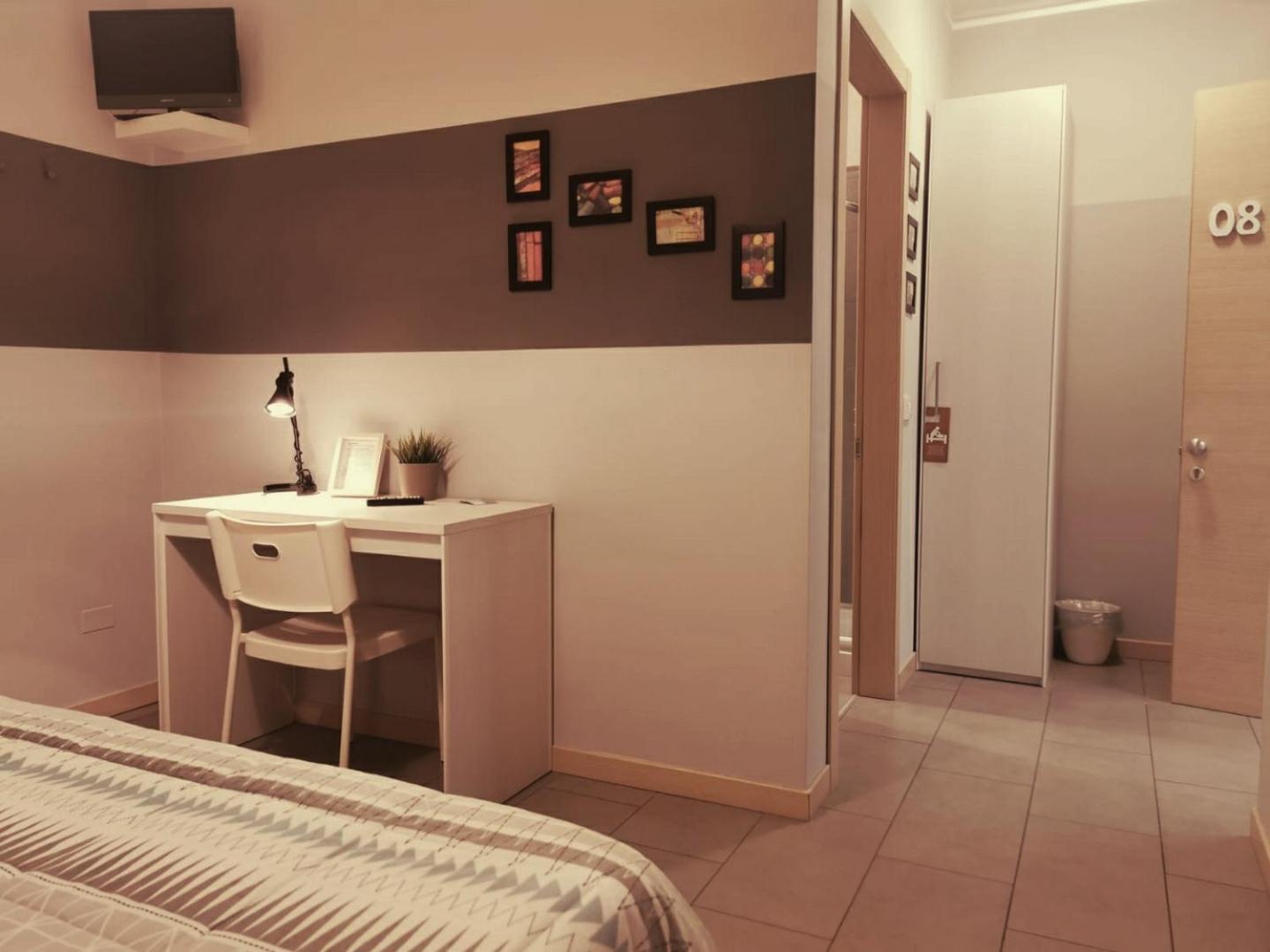 Double or Twin Room - Photo 3