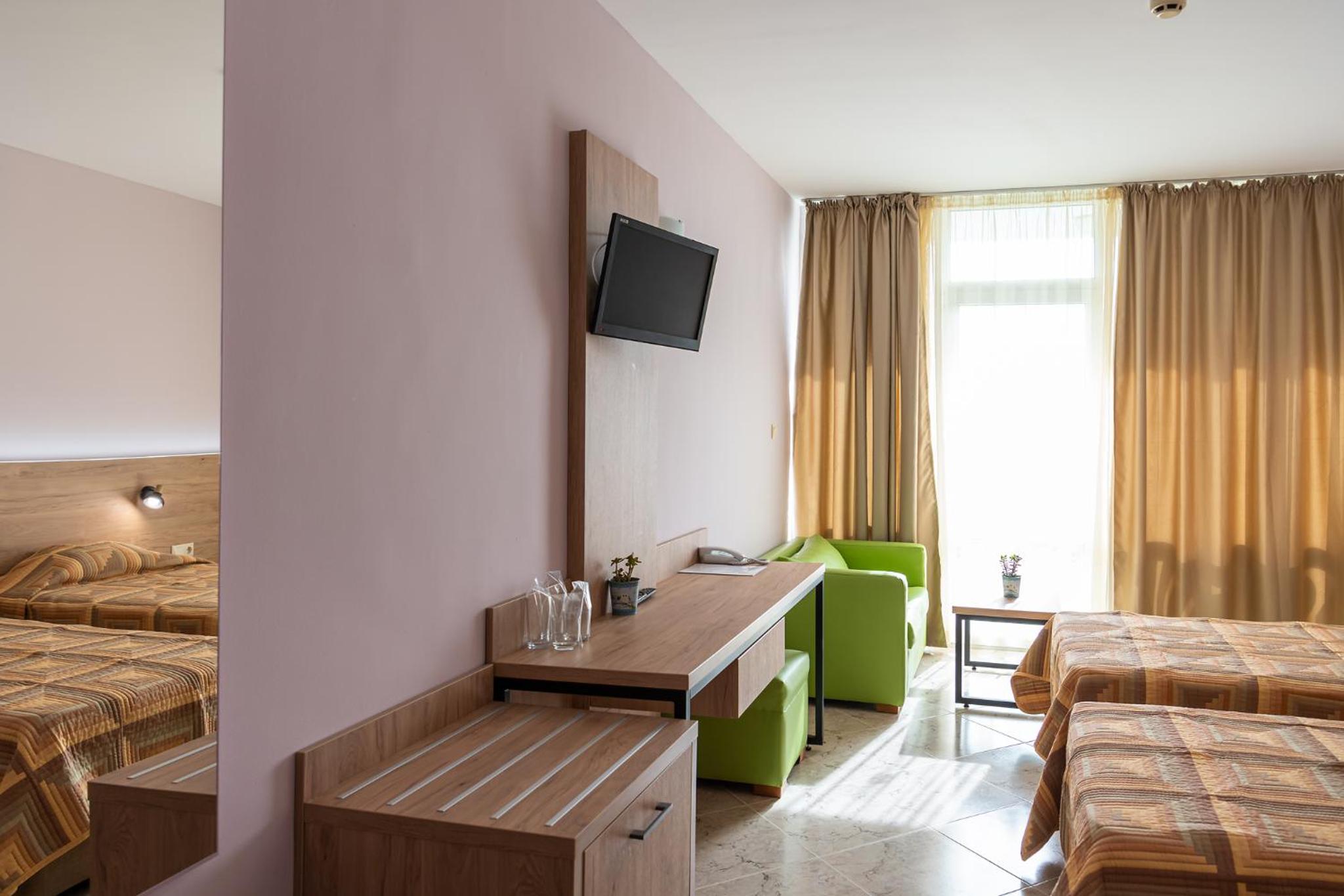 Double or Twin Room - Photo 1
