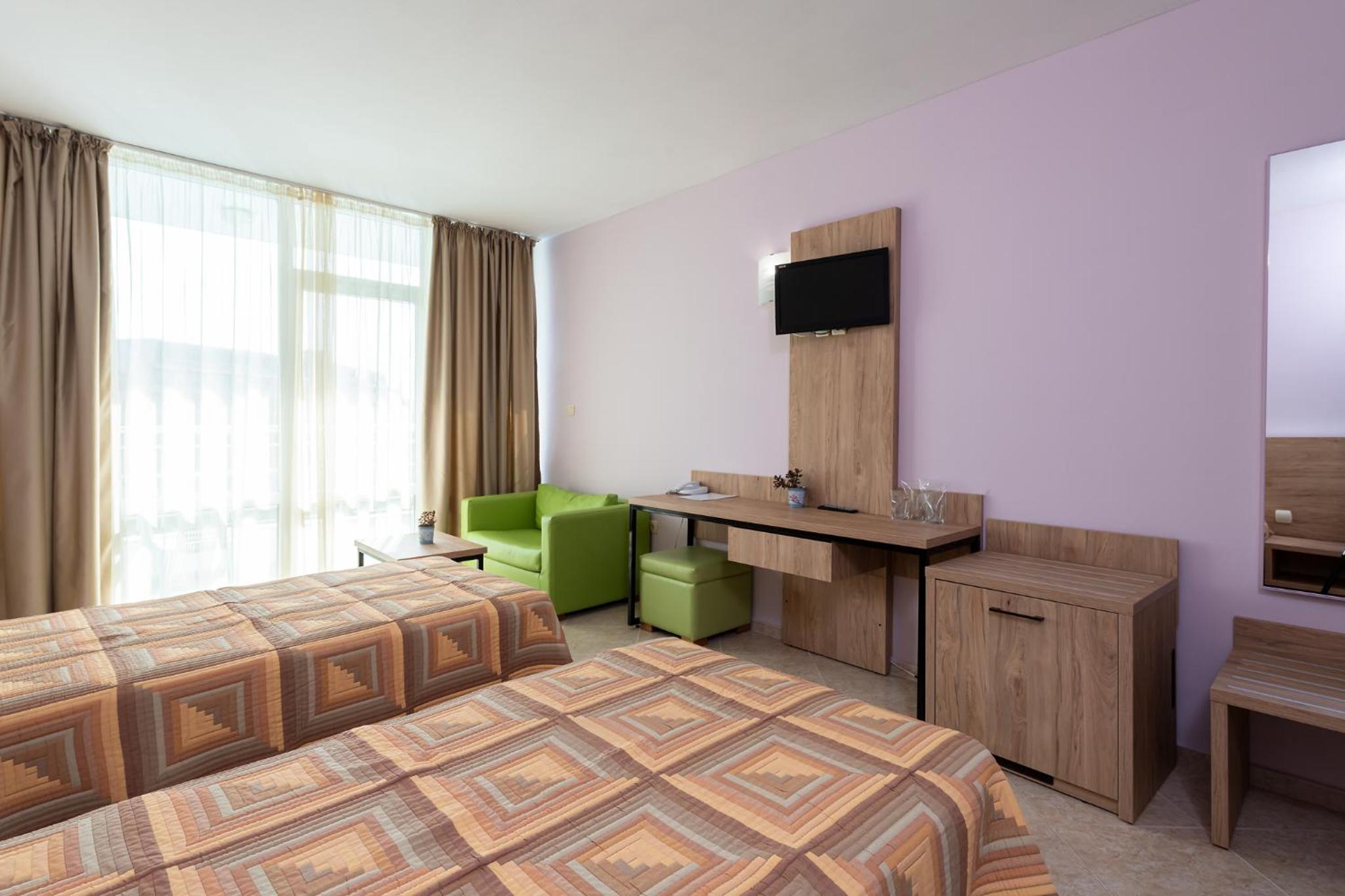 Double or Twin Room - Photo 16
