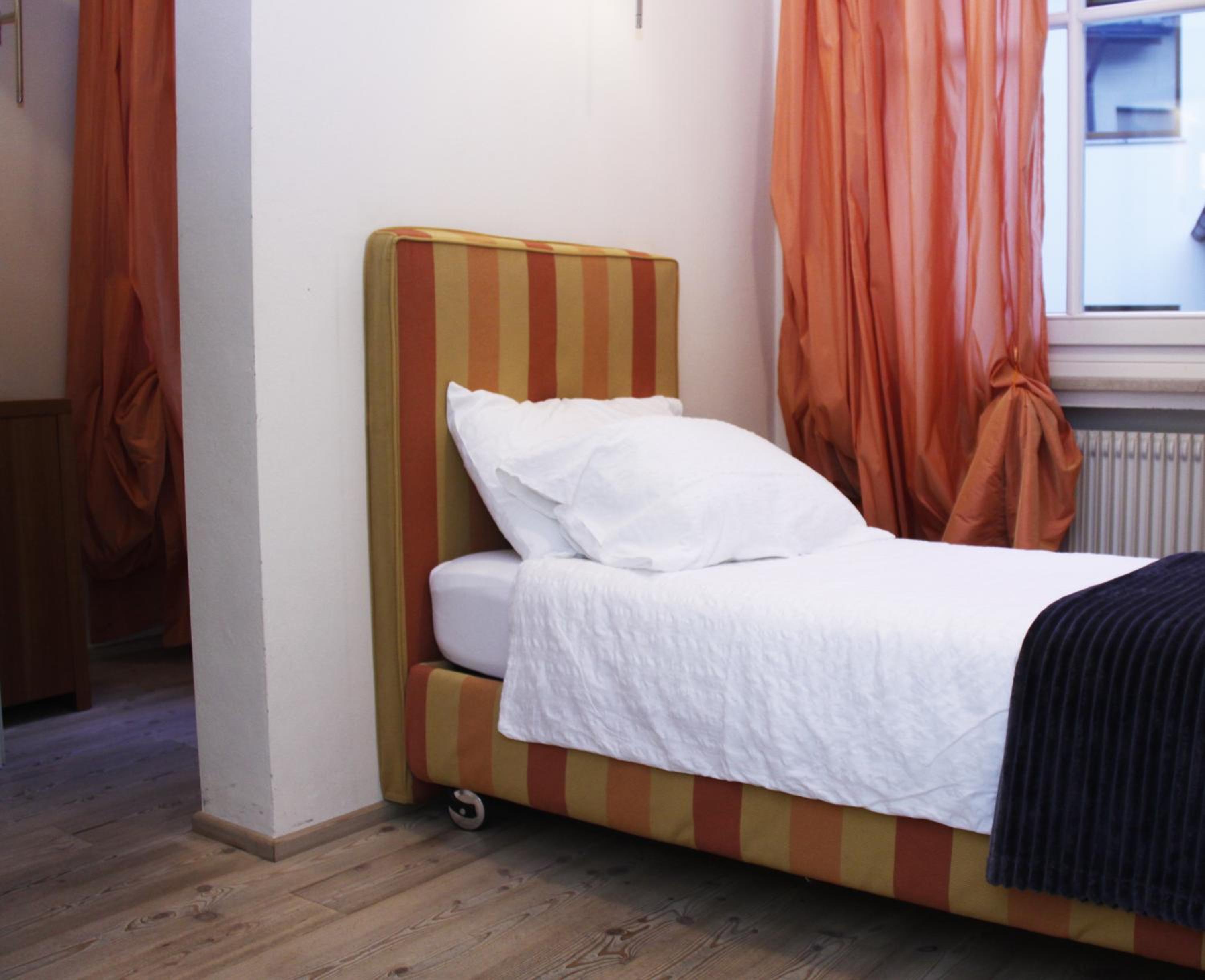Single Room with Balcony photo 3