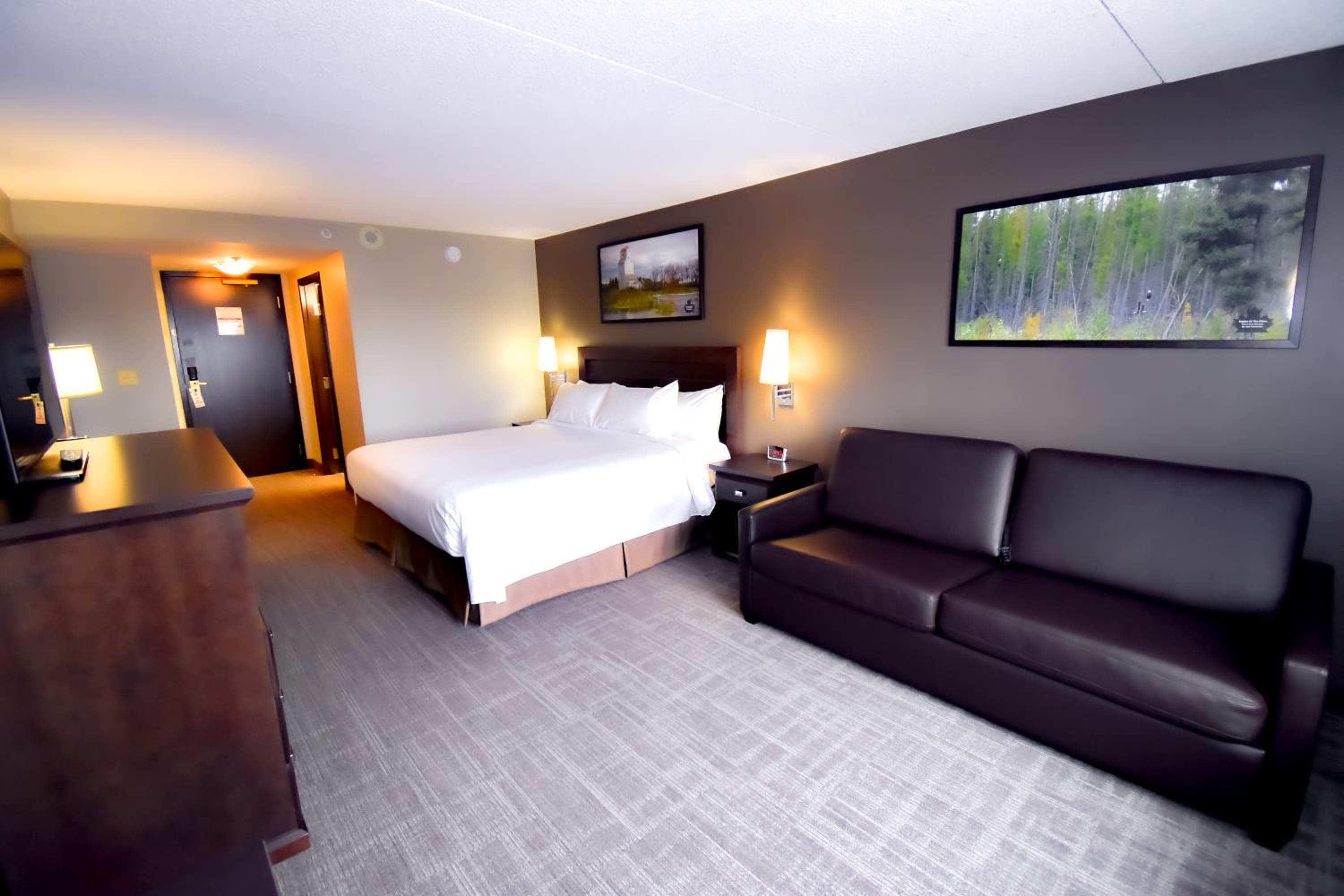 Deluxe King Room - Photo 3