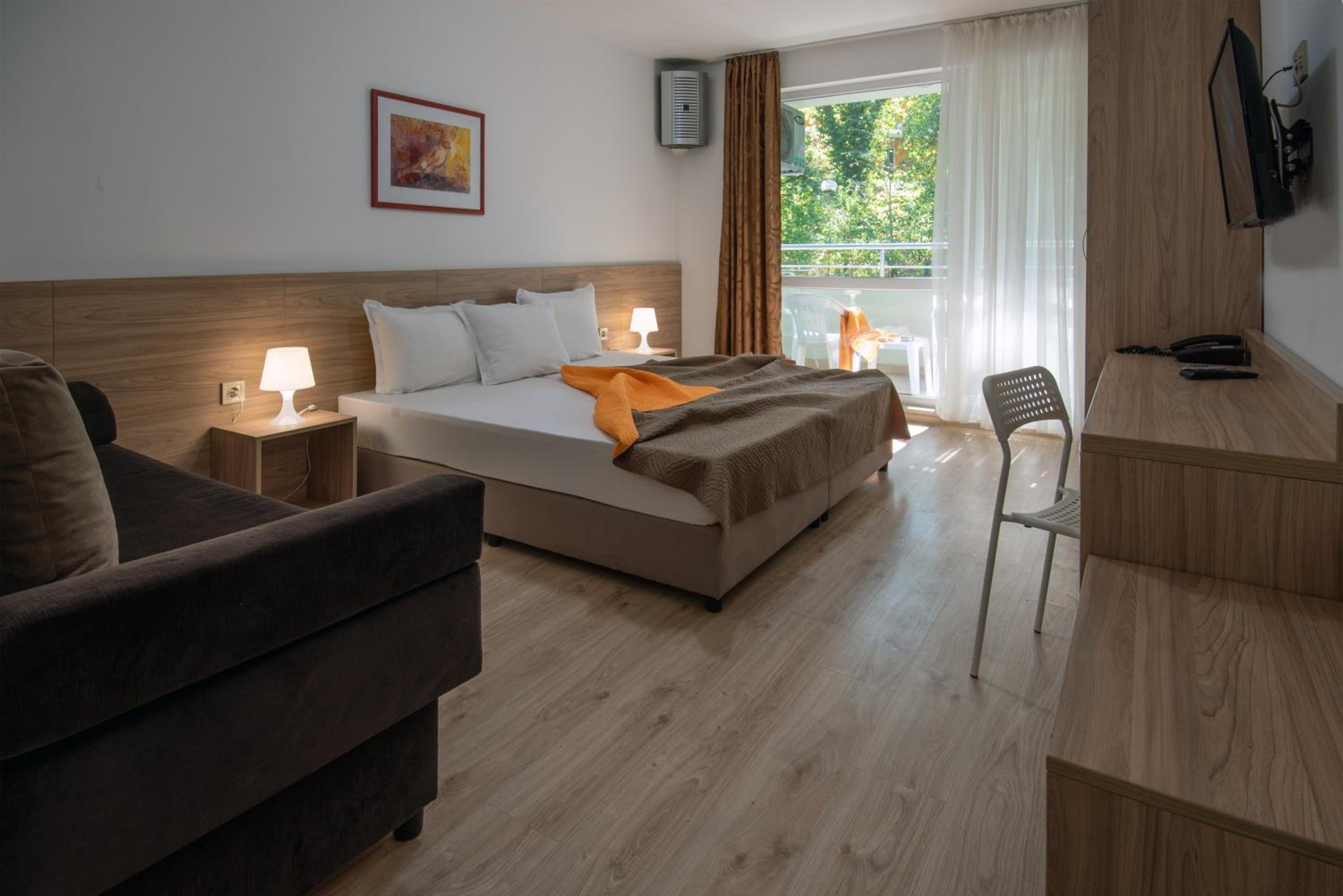 Luxury Double or Twin Room (2 Adults)