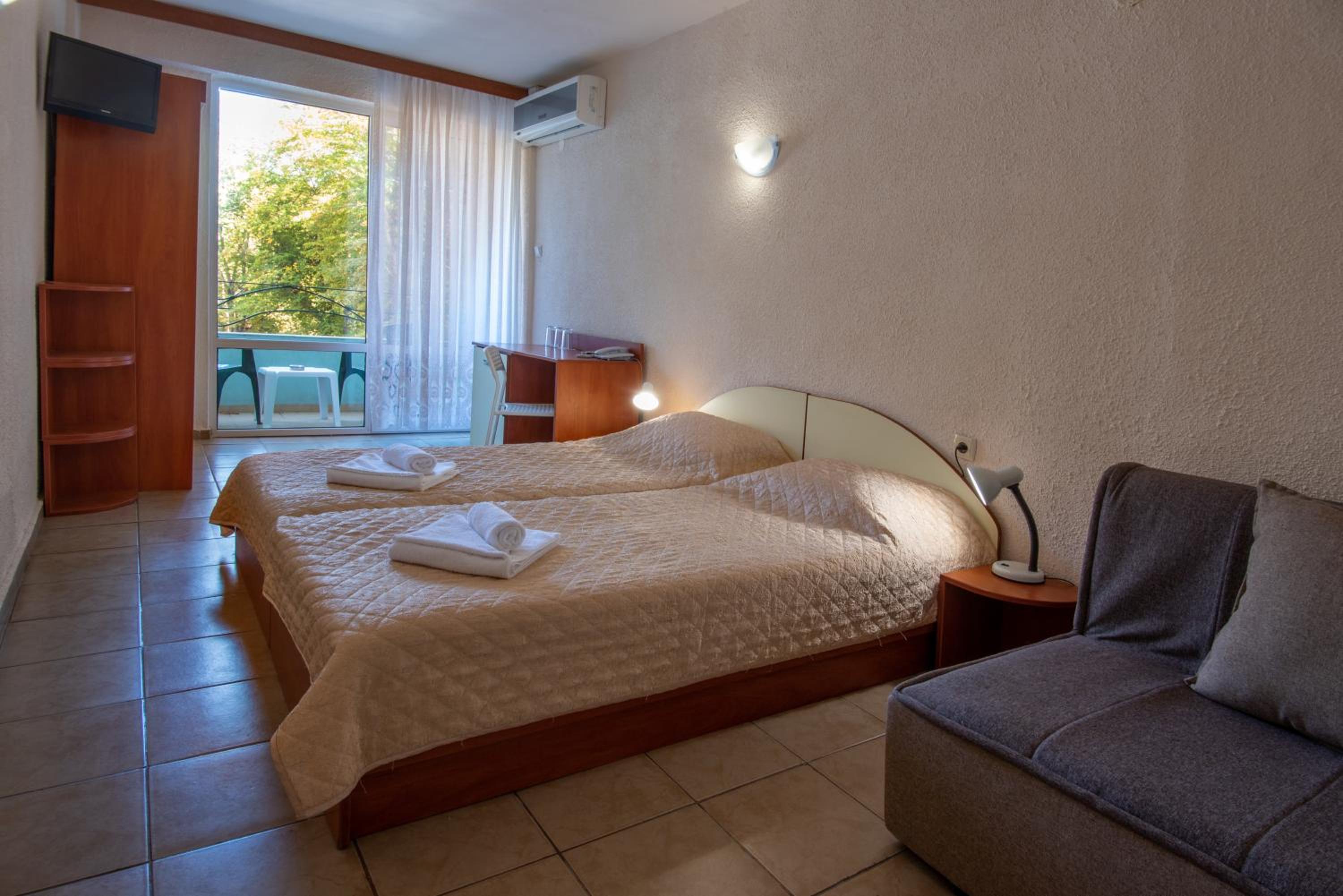 Standard Double or Twin Room (2 Adults + 1 Child)